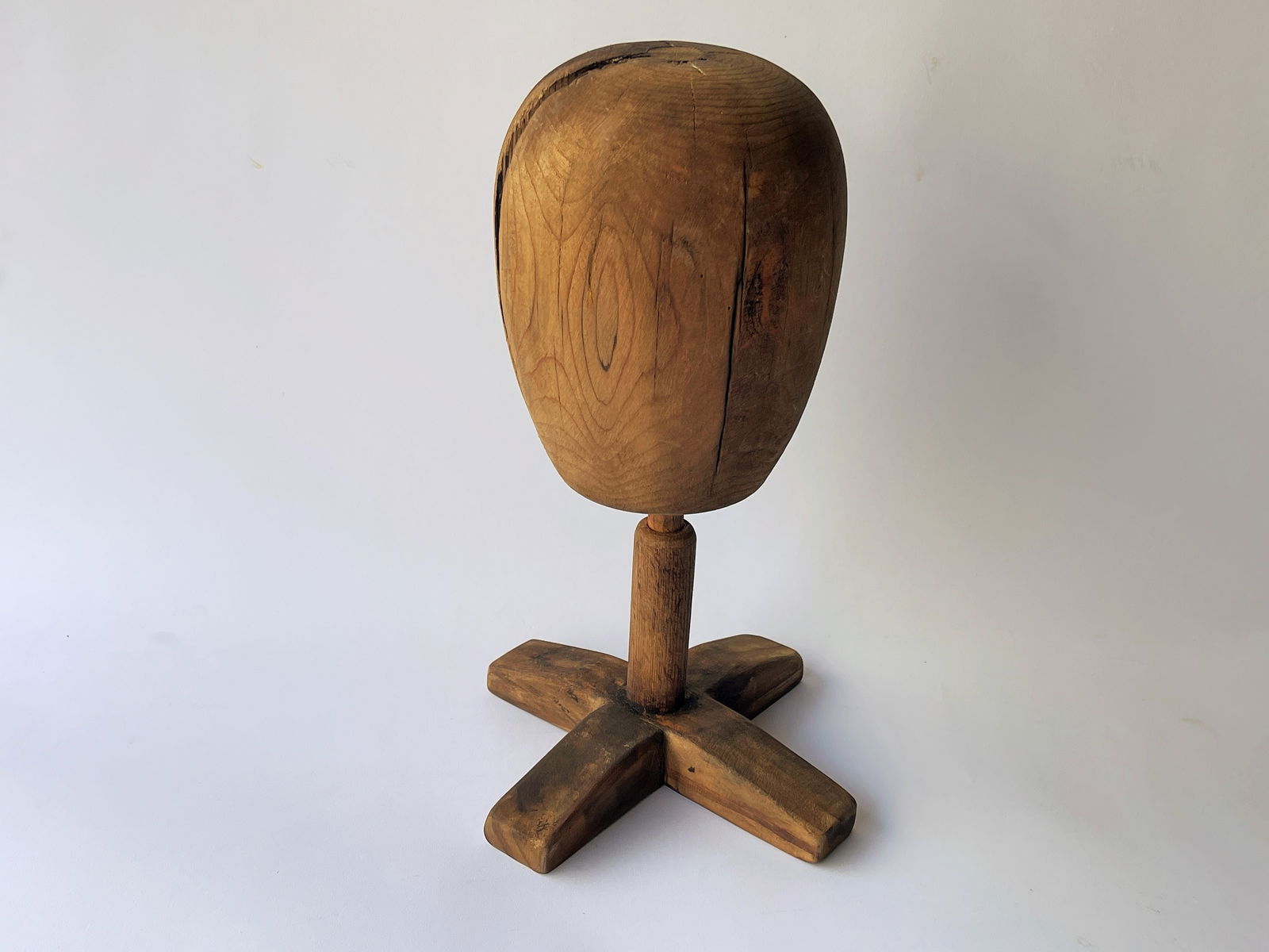PRIMITIVE WOODEN WIG STAND (1 of 4)