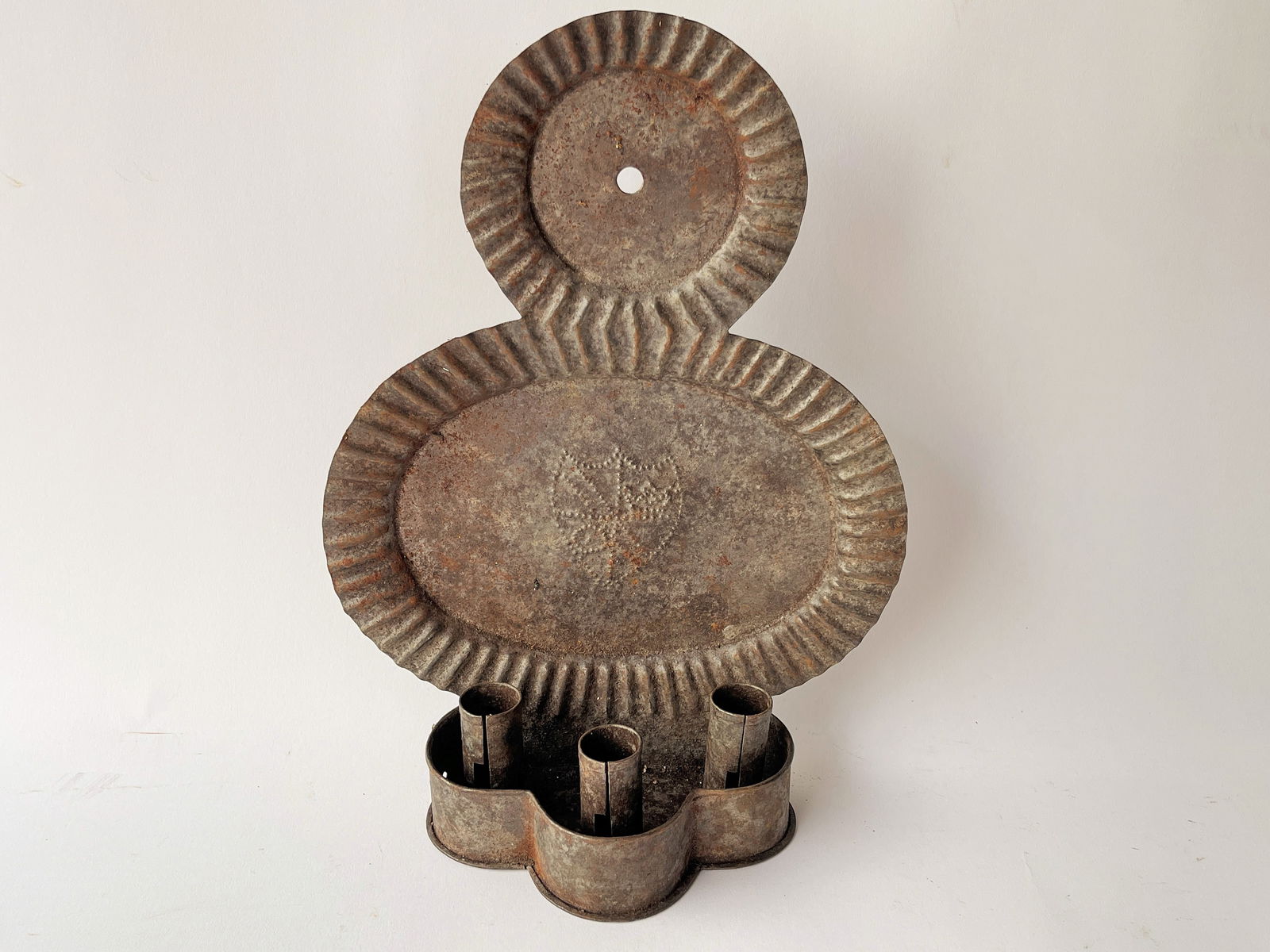 TRIPLE IRON SHIELD SHAPED CANDLE SCONCE (1 of 3)