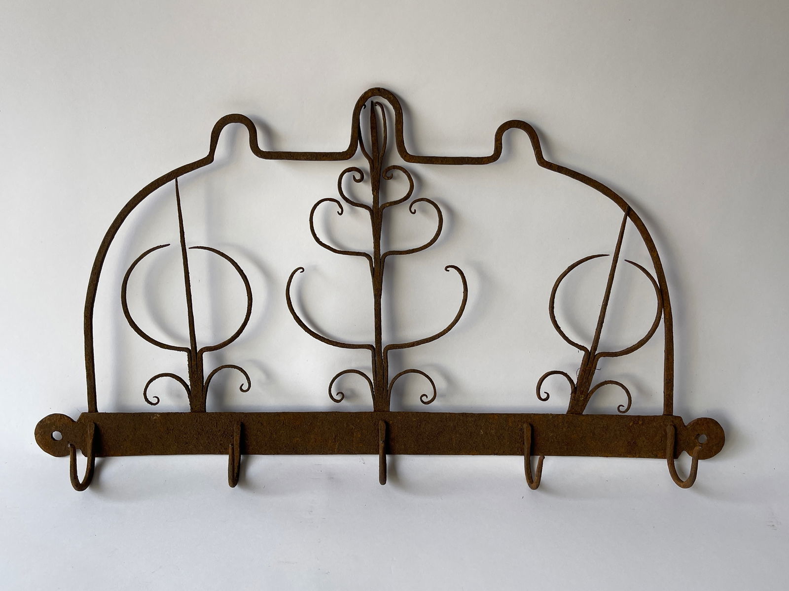SMALL FORGED IRON WALL RACK FOR SMALL GAME BIRDS (1 of 3)