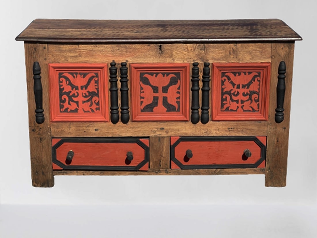 VERY RARE CIRCA 1670 CT. RIVER VALLEY SUNFLOWER CHEST (1 of 8)