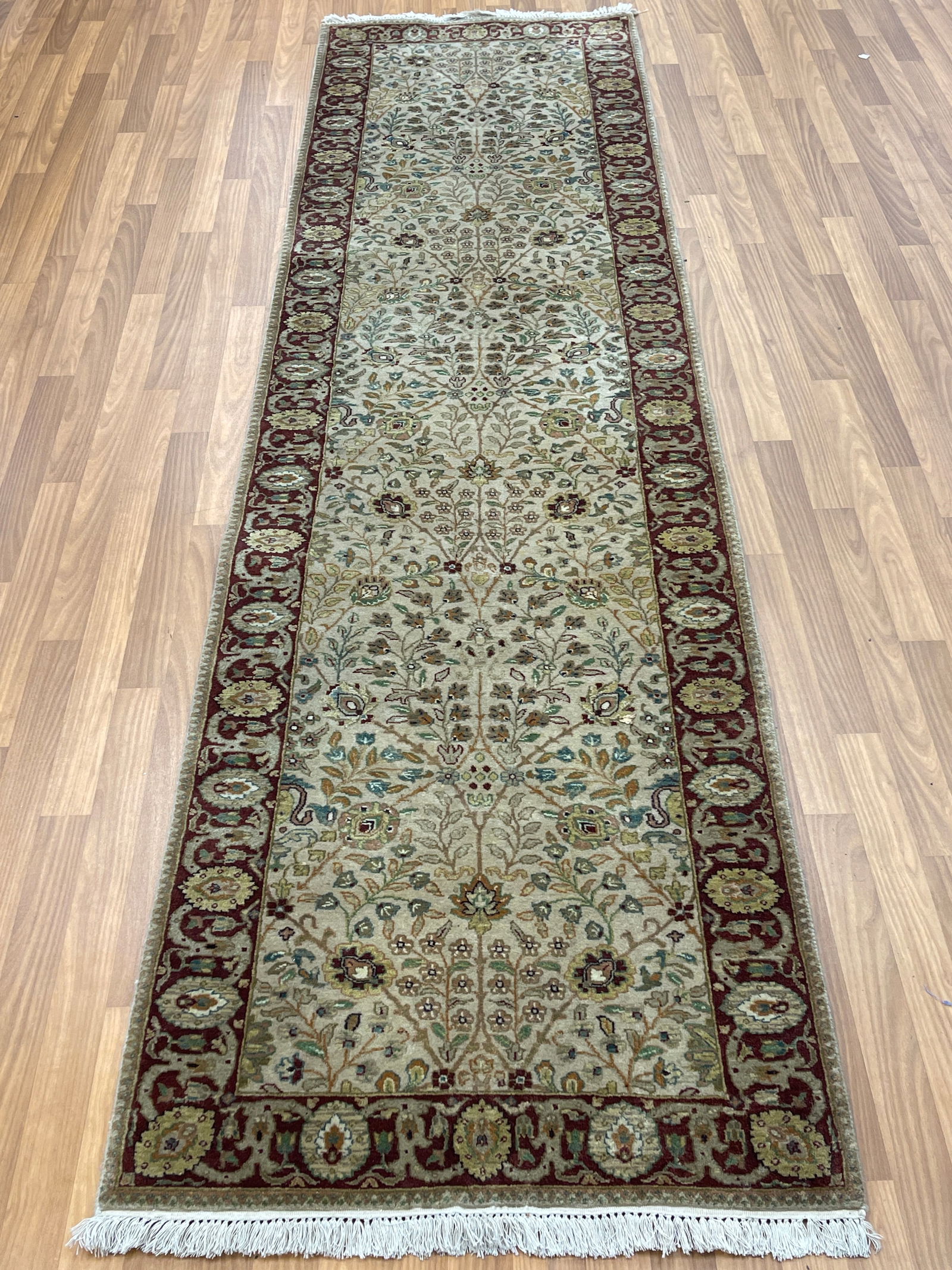 10' ESTATE RUNNER (1 of 2)