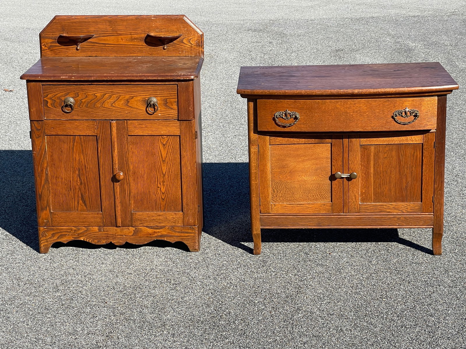 TWO SOLID OAK COMMODES: TWO SOLID OAK COMMODES 28 X 15 X 37, 33 X 21 X 28