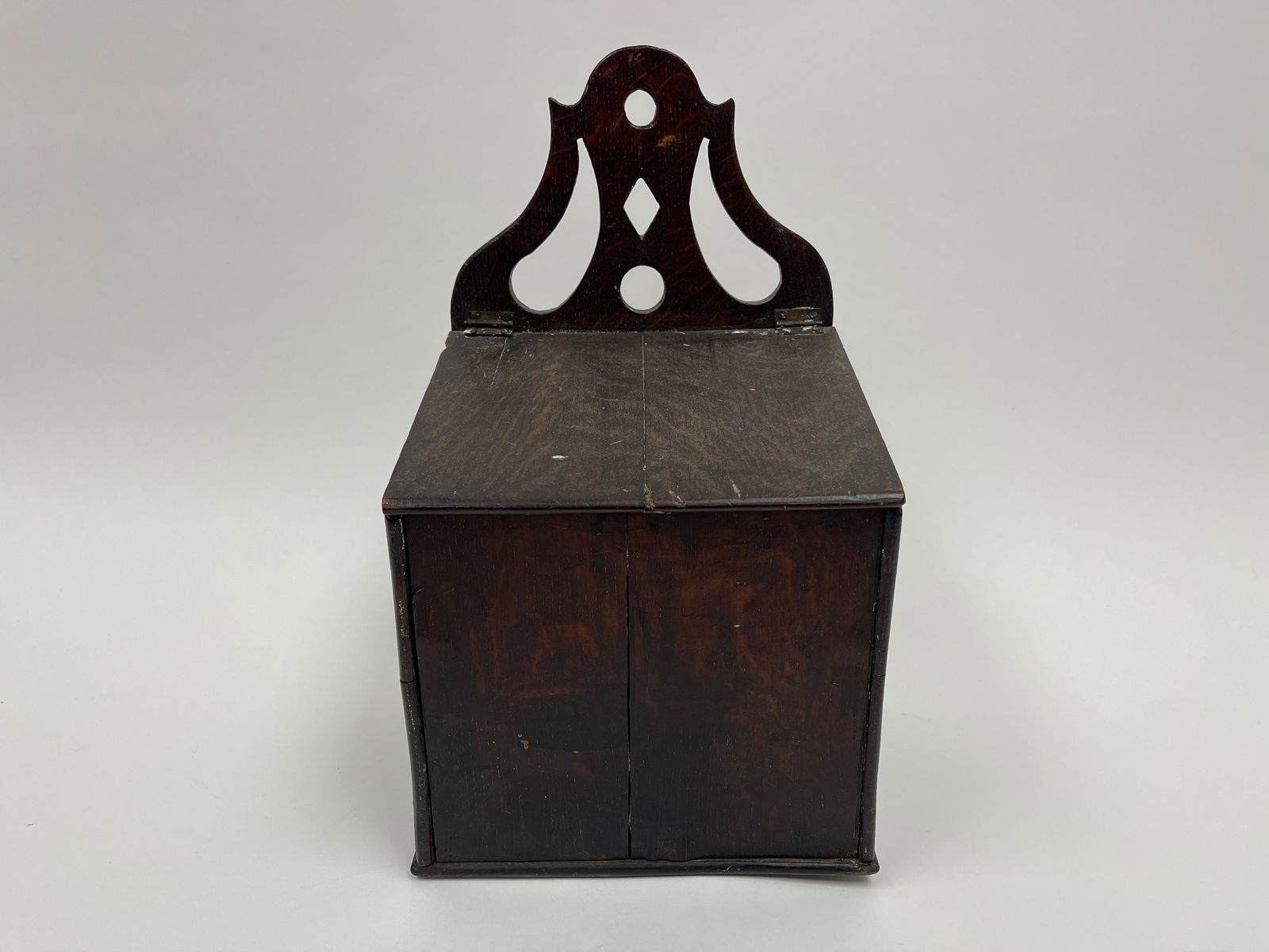 EARLY OAK WALL BOX WITH LIFT LID (1 of 5)