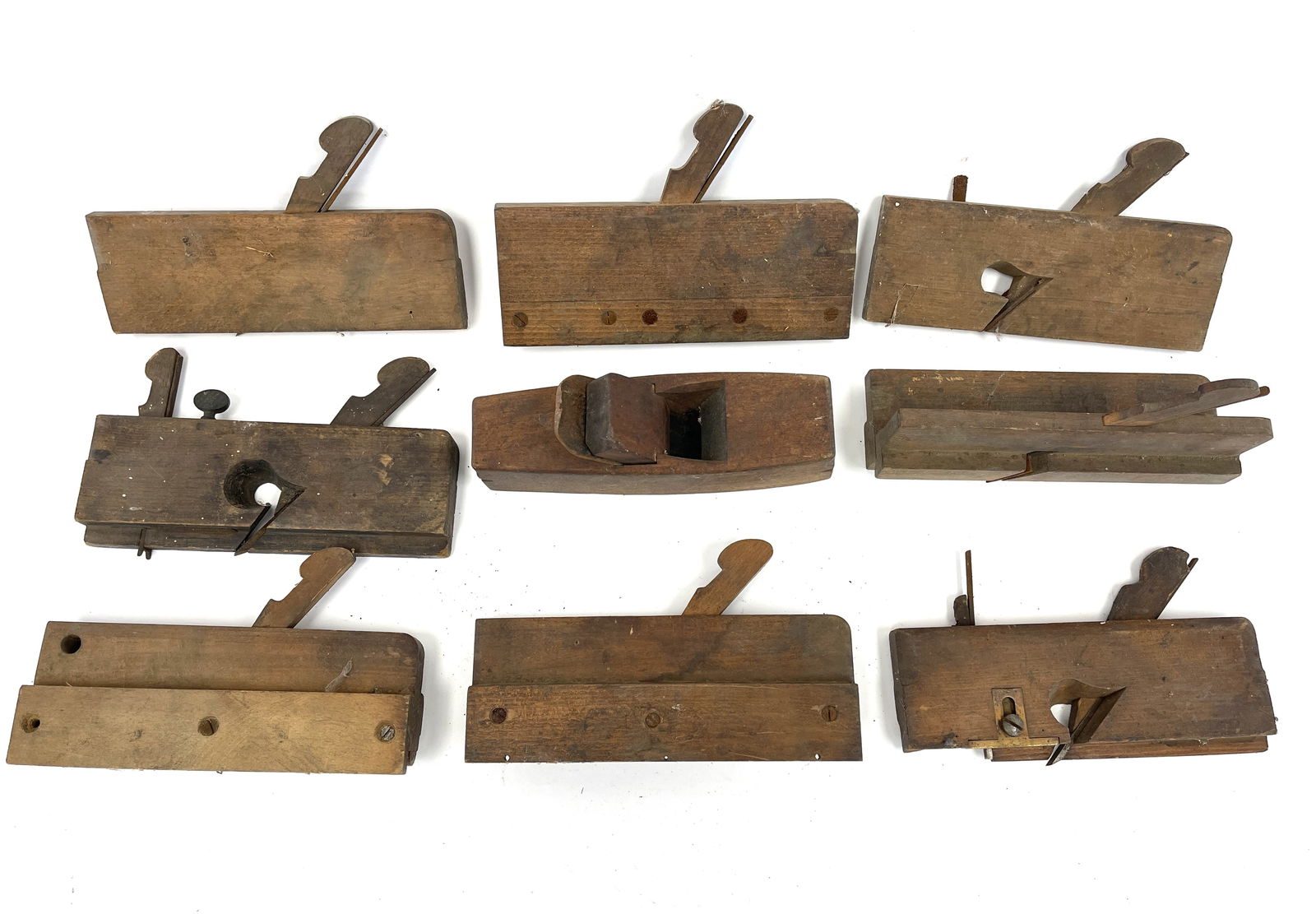 GROUPING OF WOODEN MOLDING PLANES: GROUPING OF WOODEN MOLDING PLANES