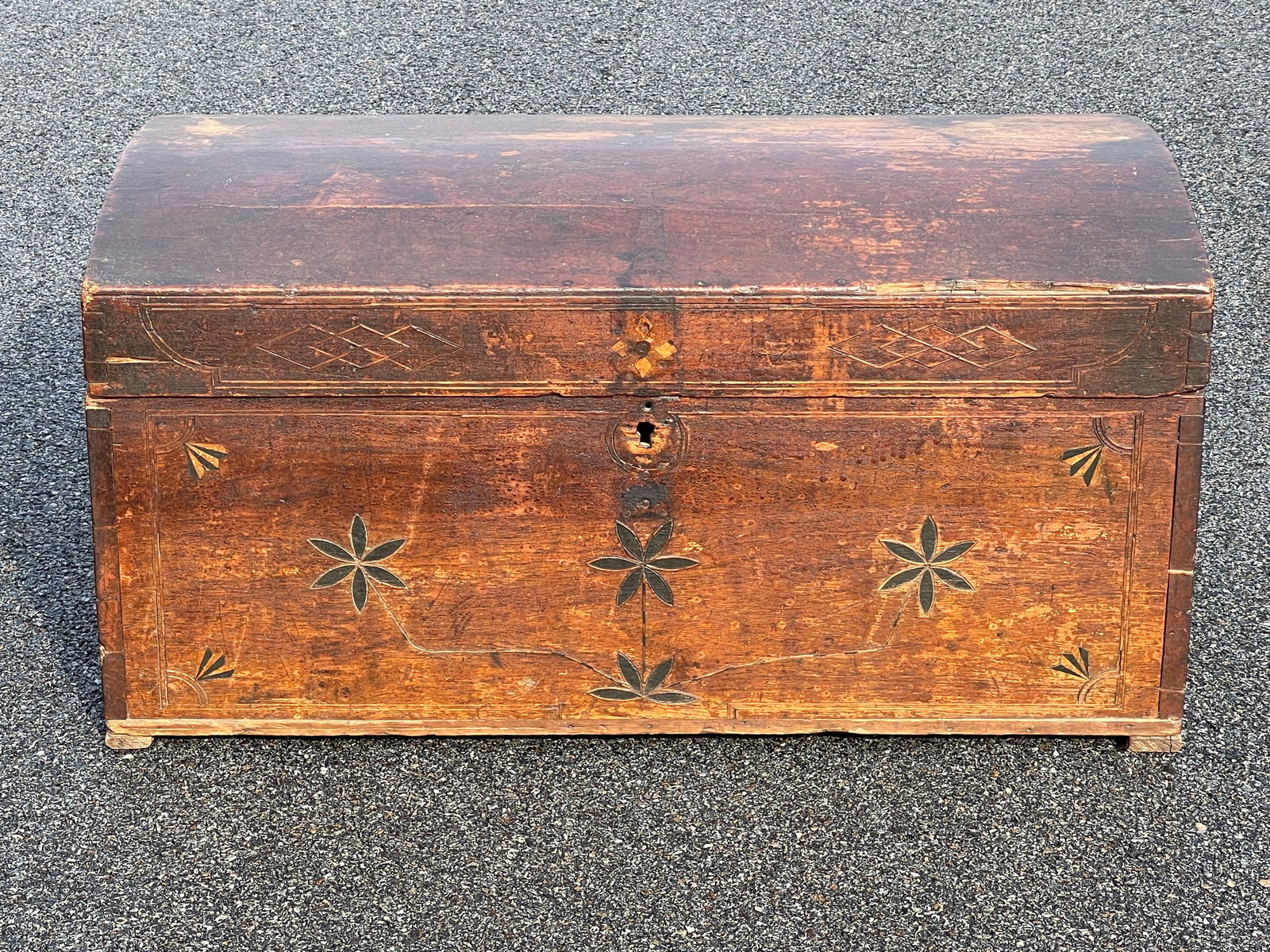 UNUSUAL 18TH C SAILOR MADE FOLK ART STORAGE BOX (1 of 7)