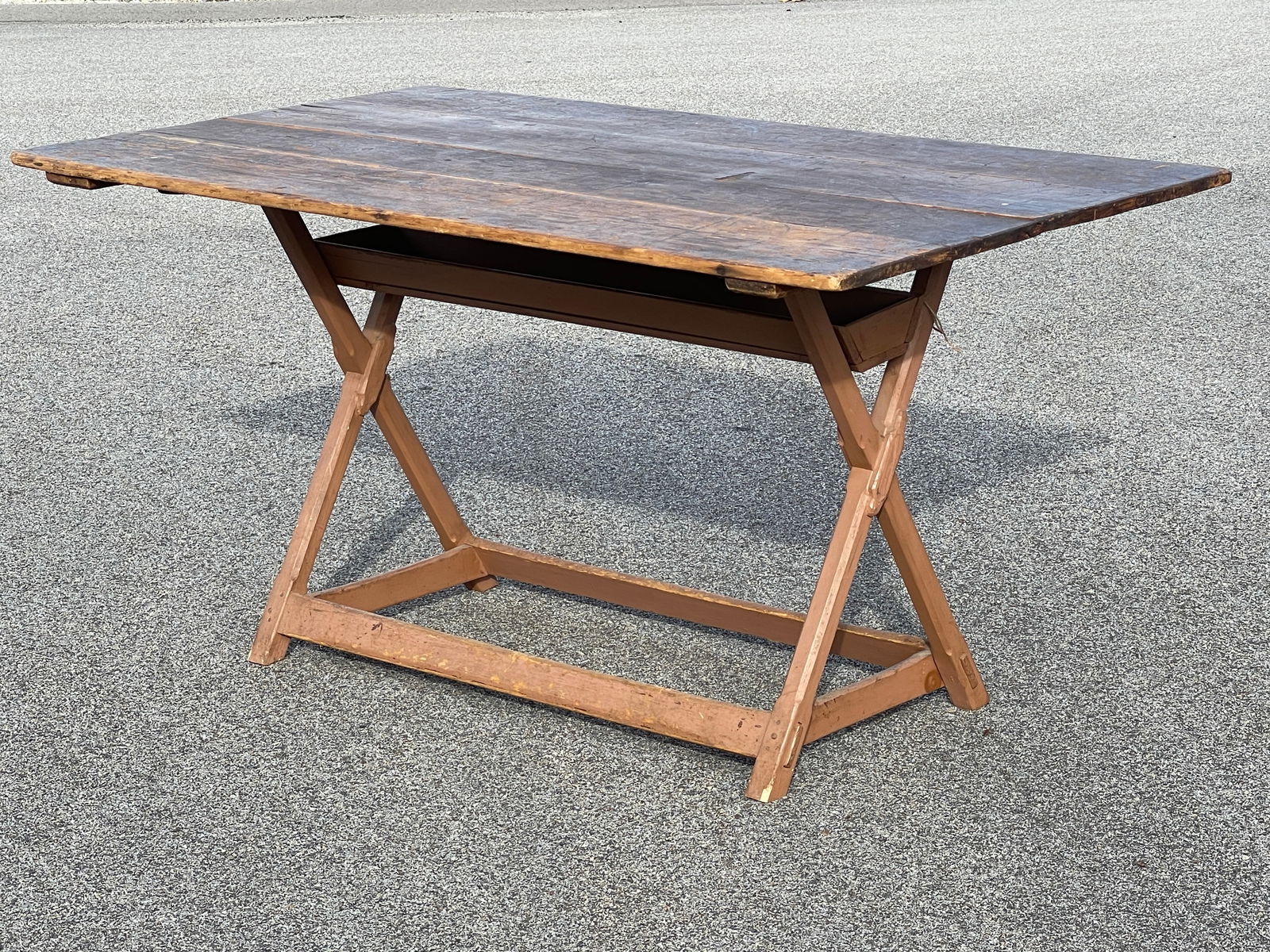 EARLY 19TH C SAWBUCK TABLE (1 of 7)