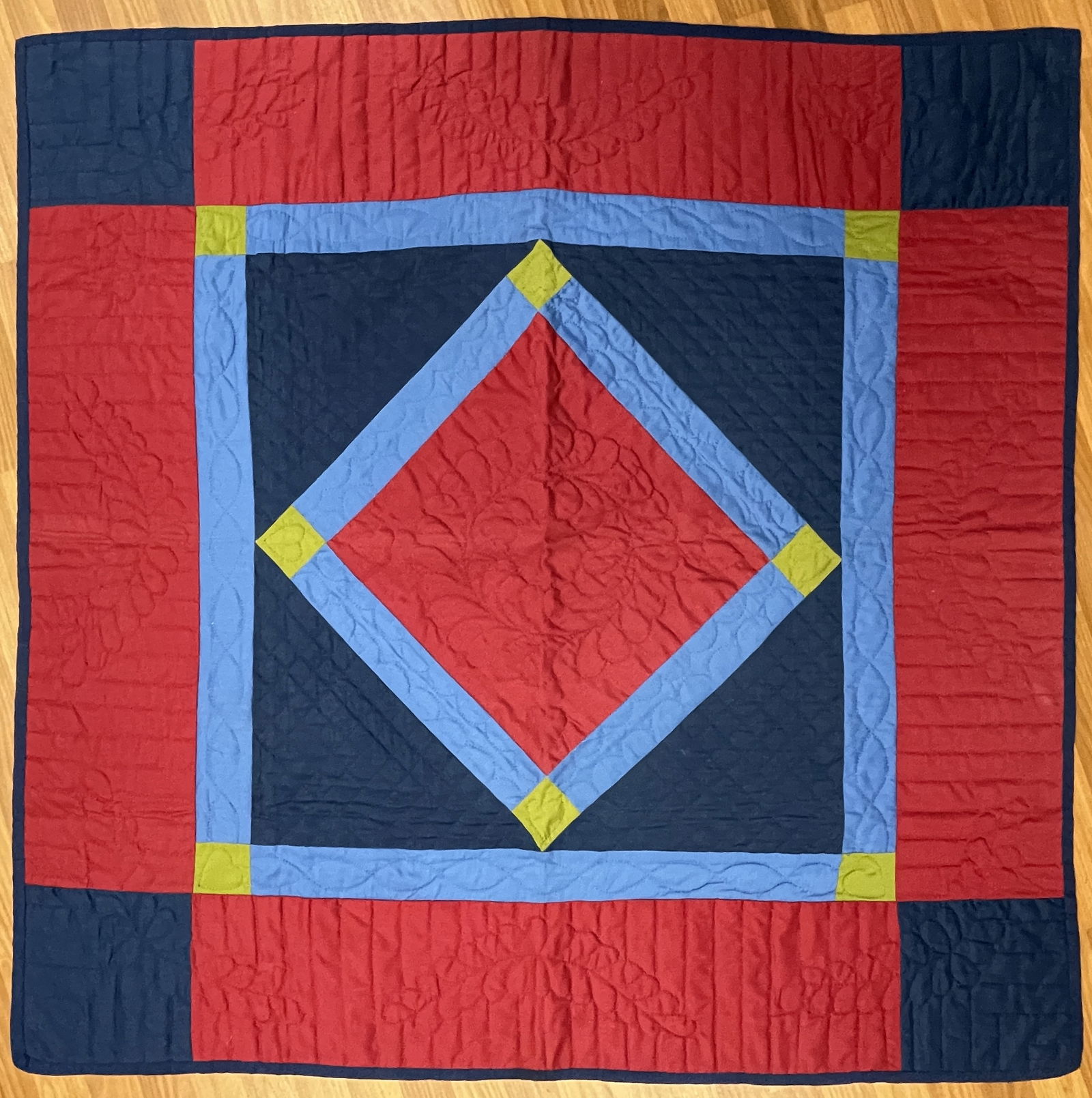 ANTIQUE AMISH QUILT (1 of 2)