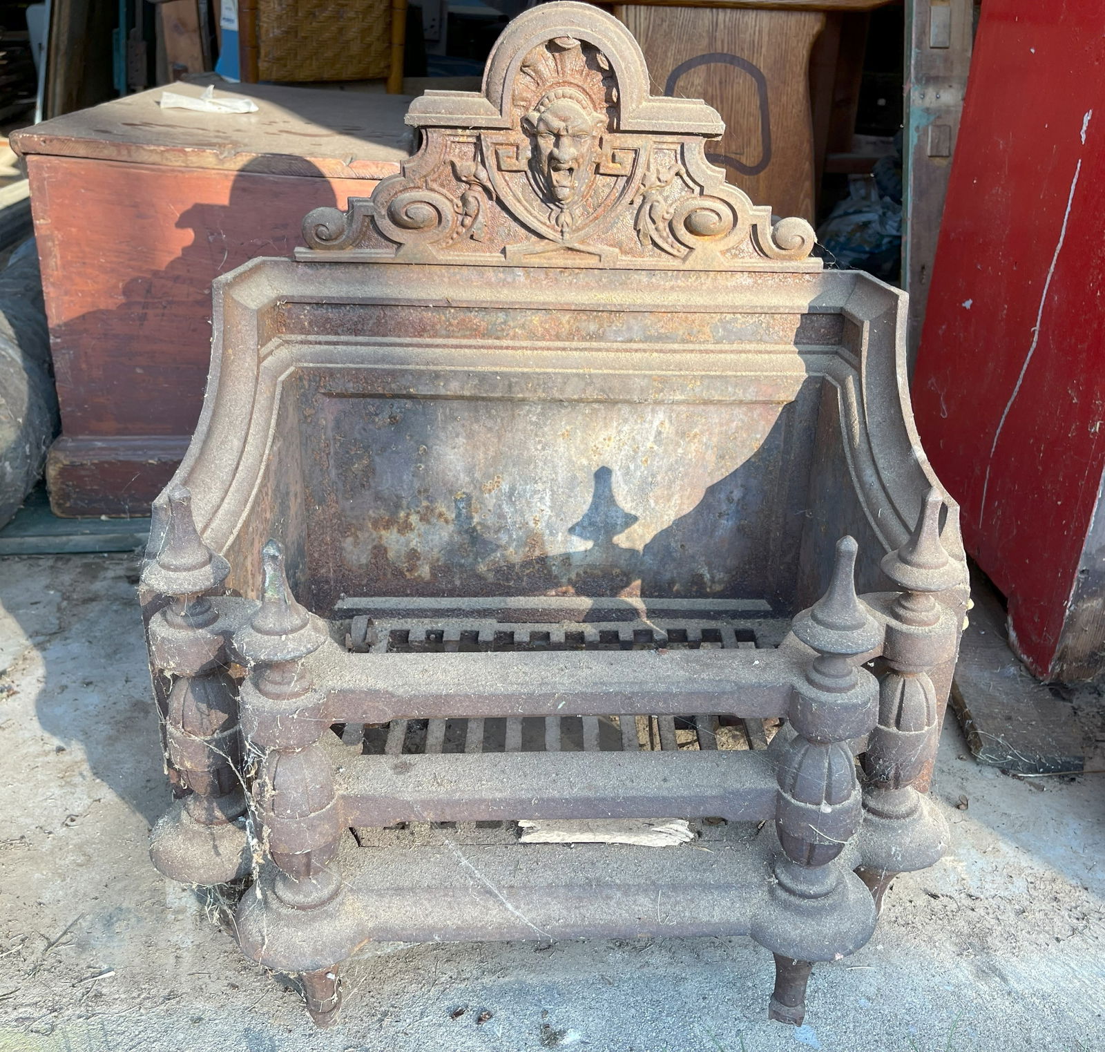 19TH C FIGURAL IRON FIREPLACE INSERT (1 of 2)