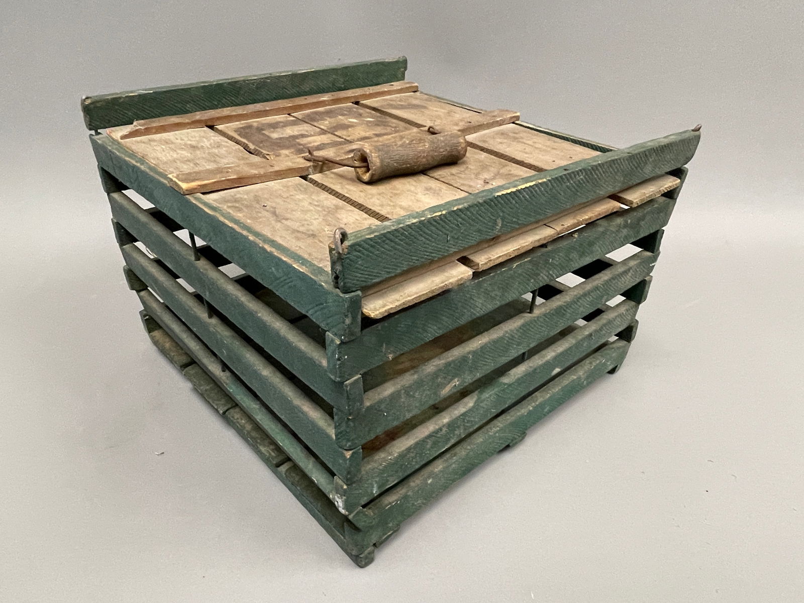 PRIMITIVE PAINTED EGG CRATE (1 of 3)