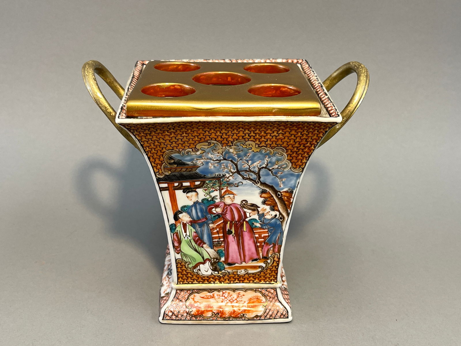 18TH C BOUGH POT REPLACED LID: 18TH C BOUGH POT REPLACED LID 7.5" X 5" 7"