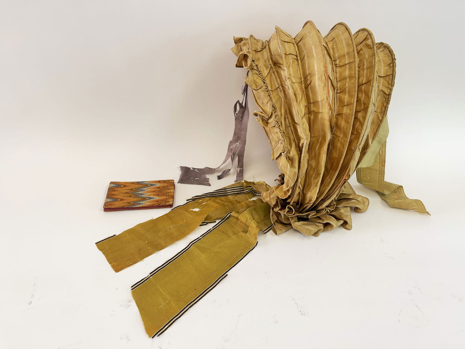 1900'S SILK FLAME STITCH CREWEL WORK WALLET WITH SATIN INTERIOR WITH SILK 18TH C CHALASH BONNET (1 of 4)