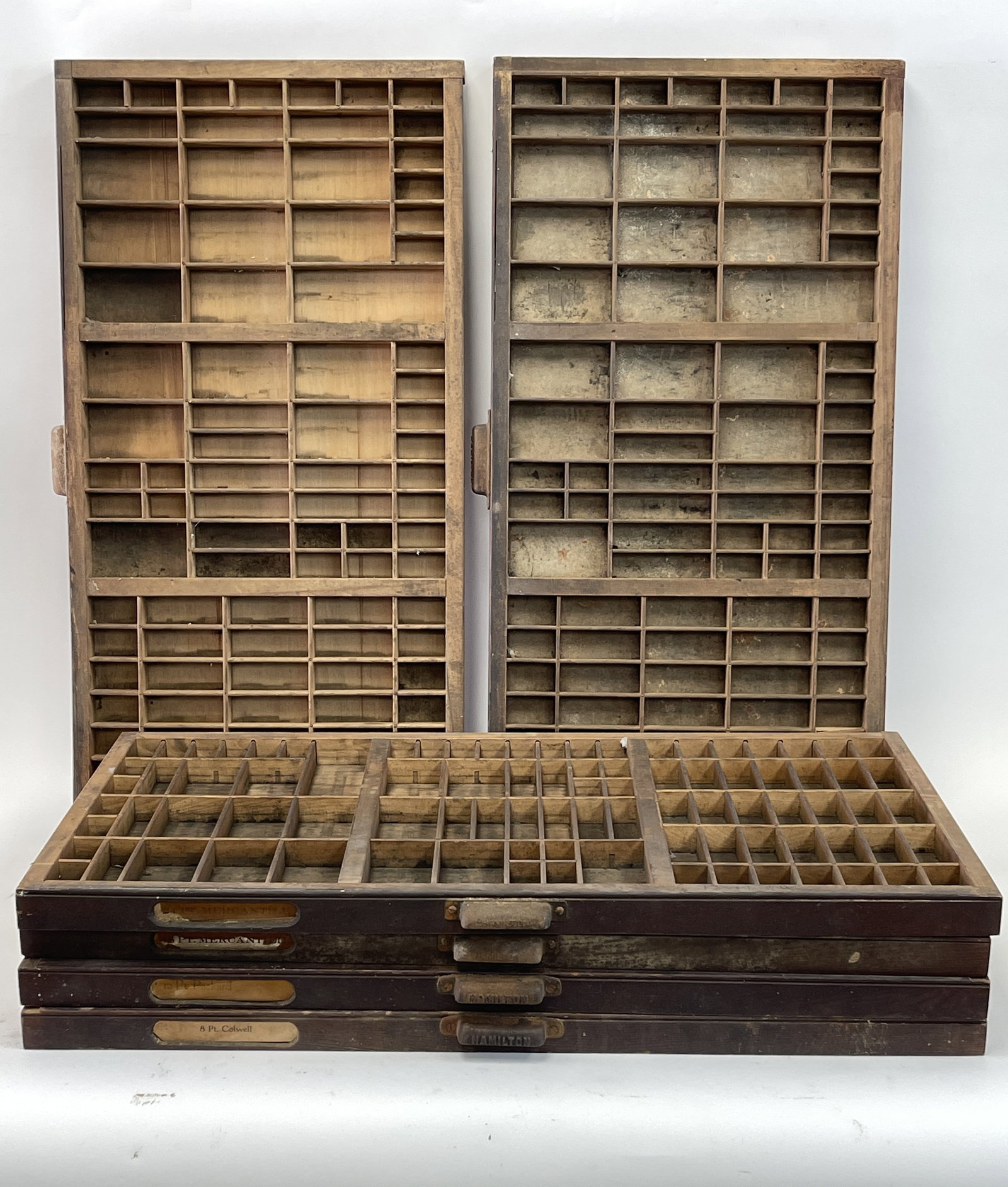 6 NICE CLEAN AMERICAN TYPE TRAY (1 of 3)