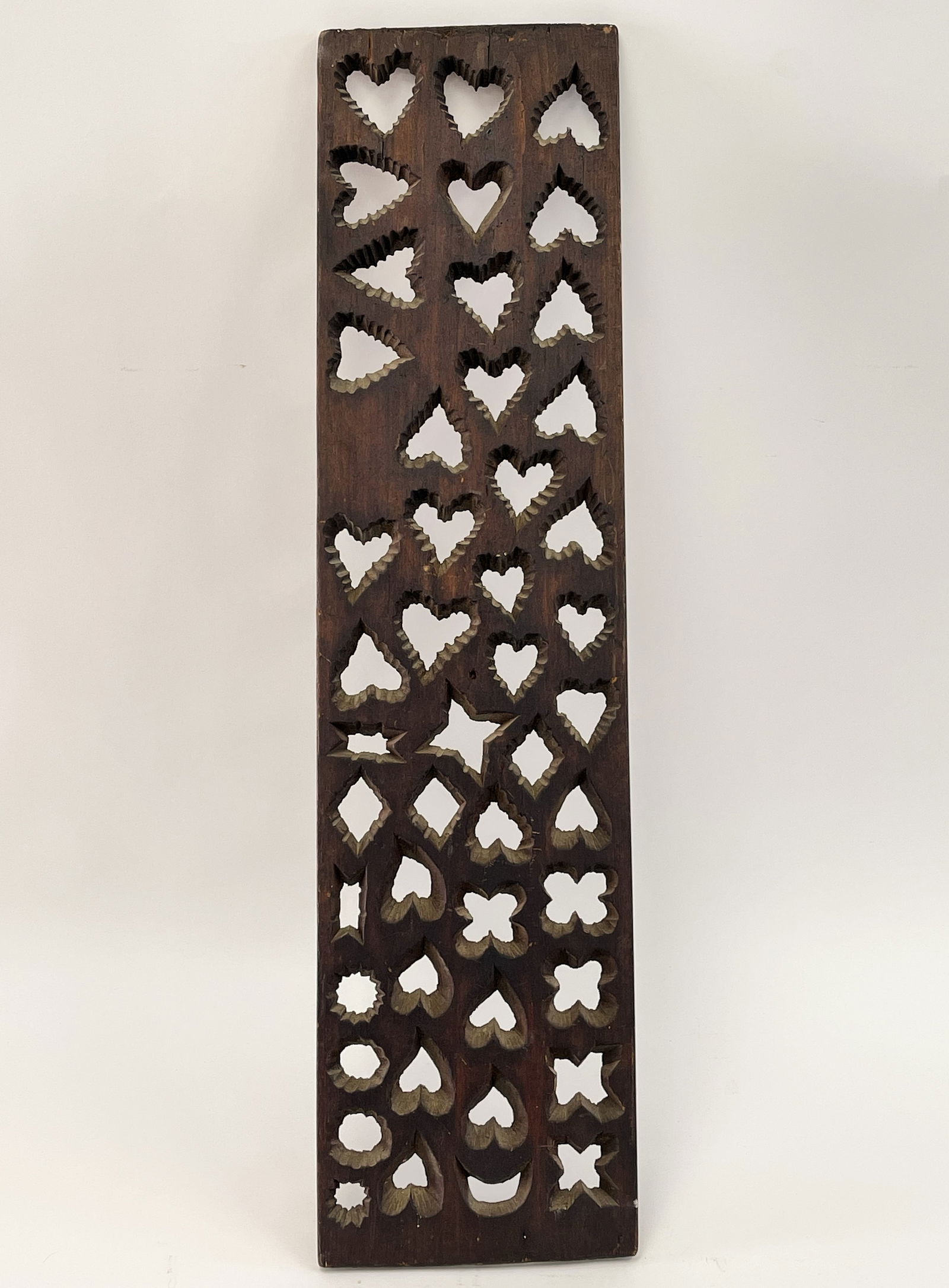 19TH C LARGE MAPLE SUGAR MOLDS CUT OUT HEARTS (1 of 3)