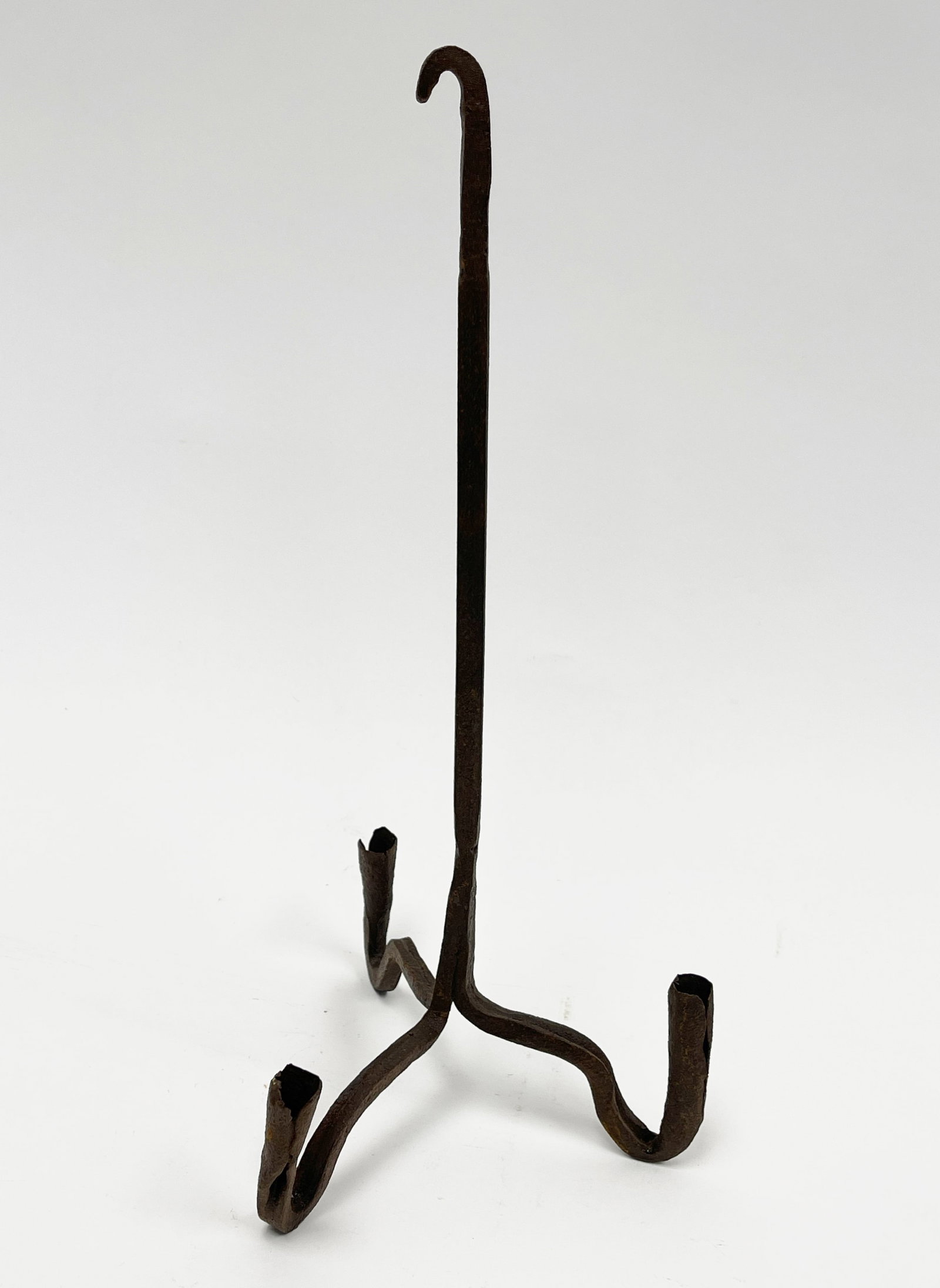 EARLY HANGING ONE PIECE LOOM LIGHT W/ 3 UNUSUALLY SMALL SOCKETS (1 of 2)