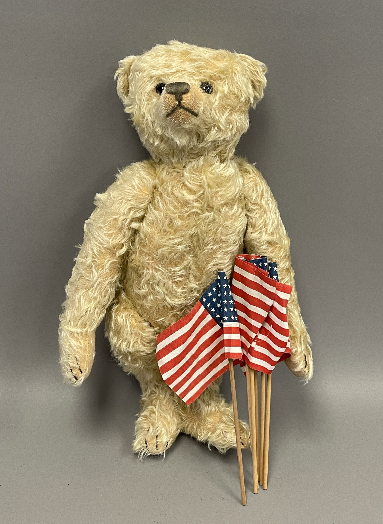 SET OF SIX 48 STAR COTTON FLAGS, WHITE STEIFF BEAR TAG IN EAR (1 of 3)