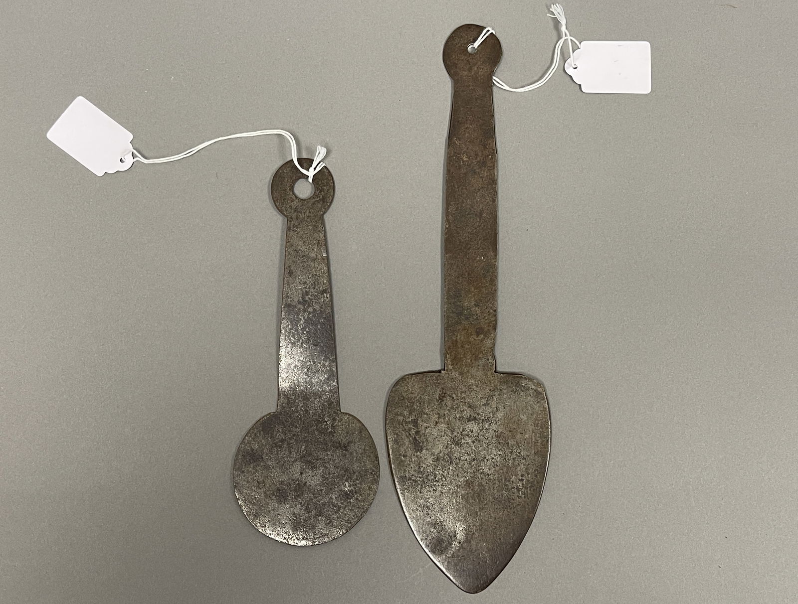 GROUPING OF TWO 18TH C IRON UTENSILS (1 of 2)