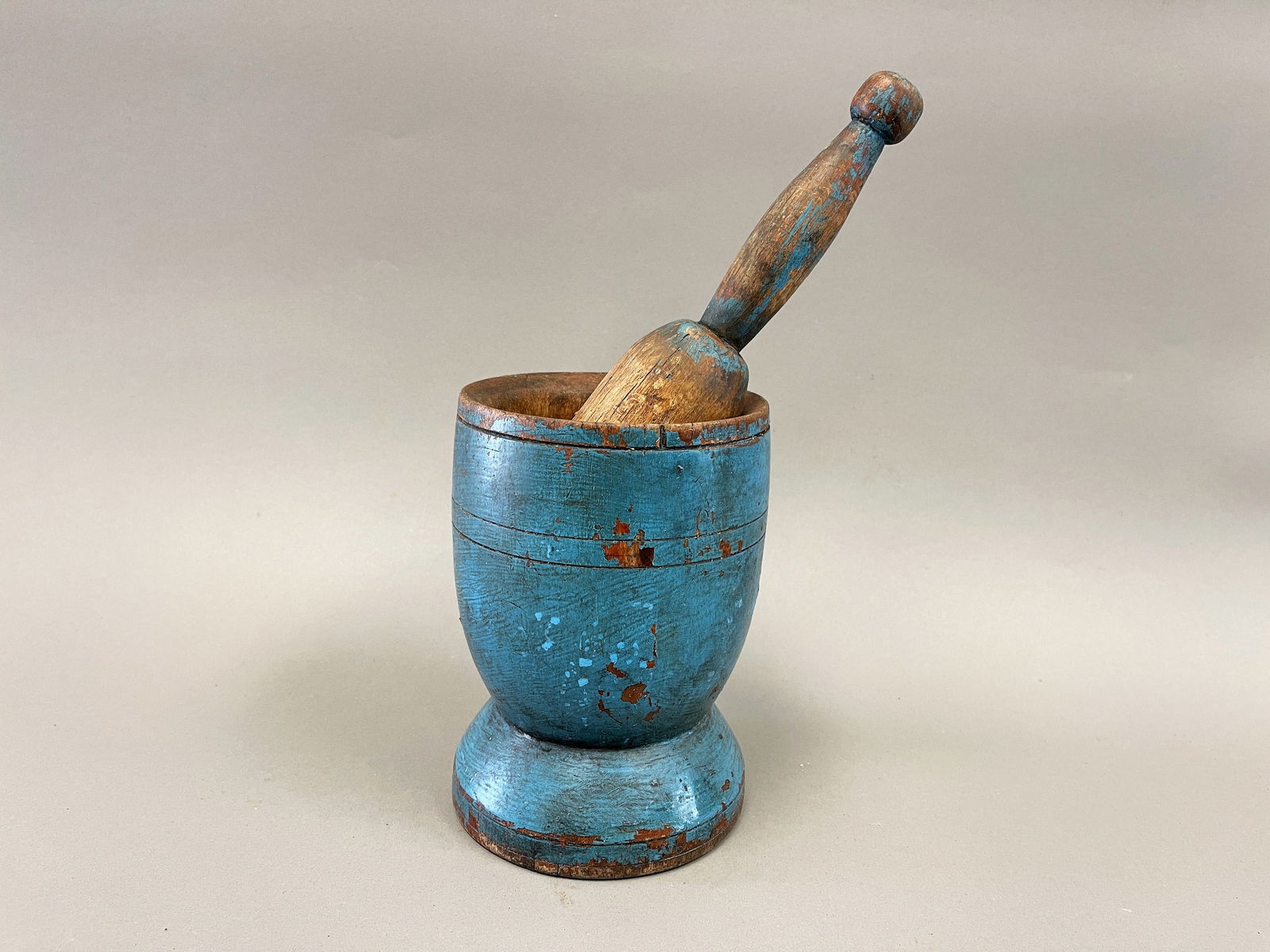 19TH C BLUE PAINTED MORTAR AND PESTLE (1 of 4)