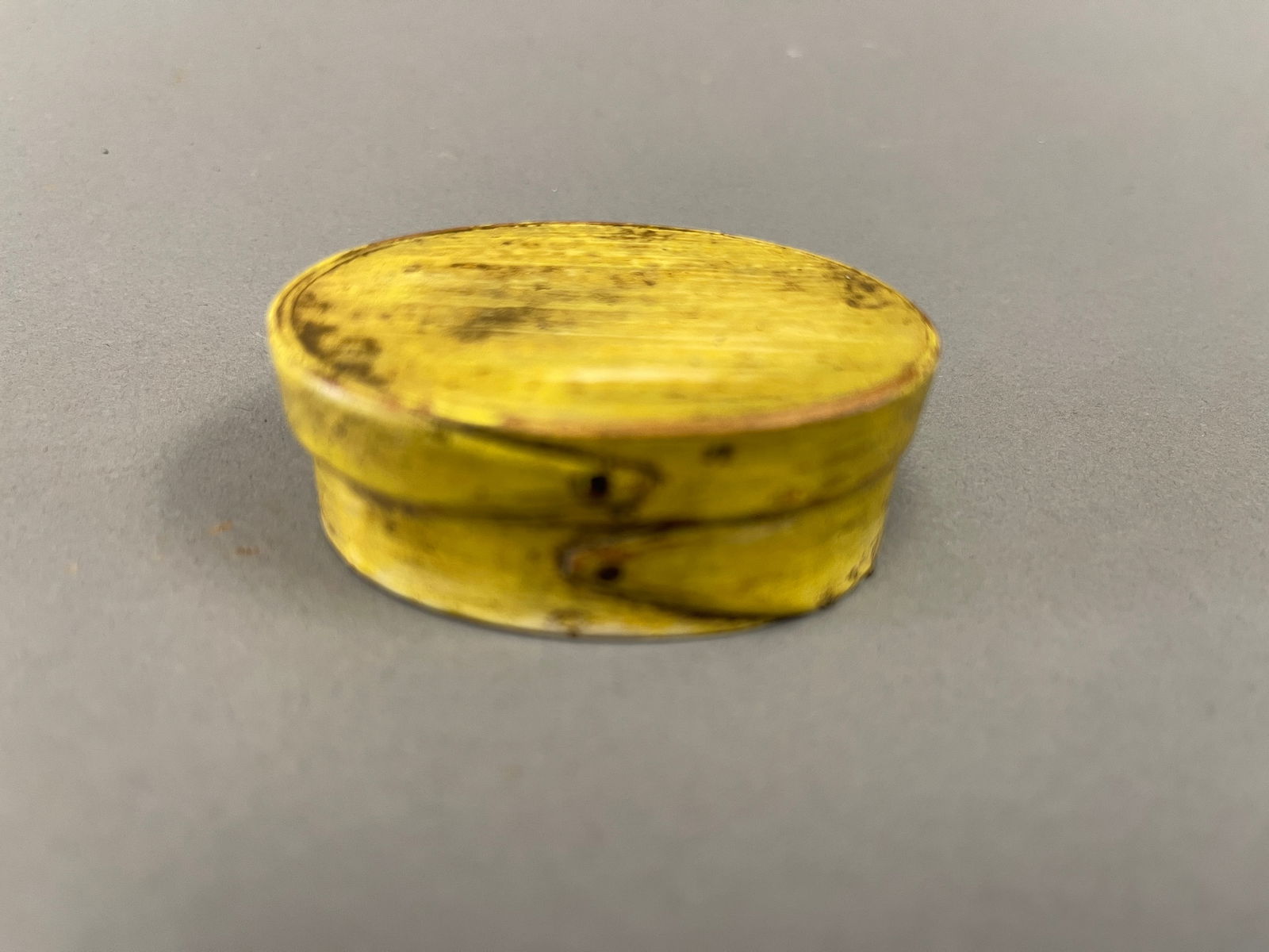 TINY OVAL BOX MUSTARD / YELLOW PAINT (1 of 4)