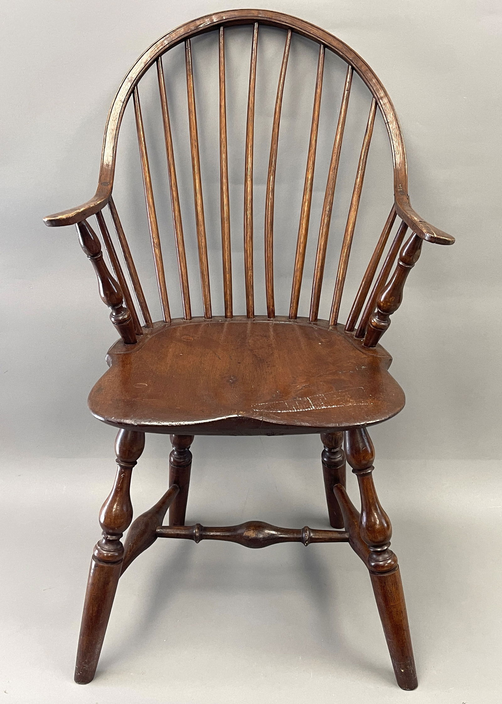 18TH C NEW YORK CITY ARM WINDSOR CHAIR (1 of 4)
