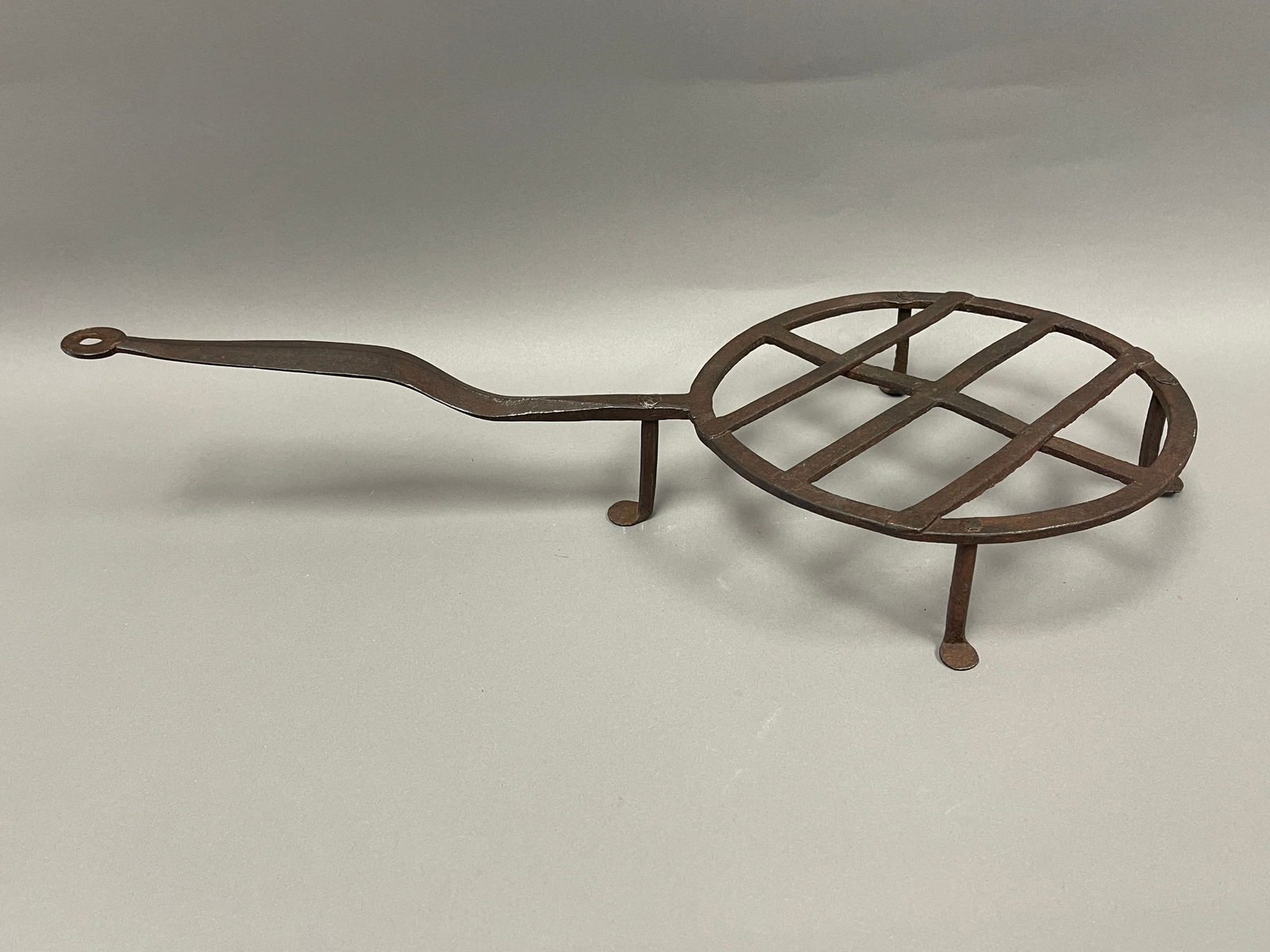 18TH C AMERICAN WROUGHT IRON ROUND BROILER (1 of 4)