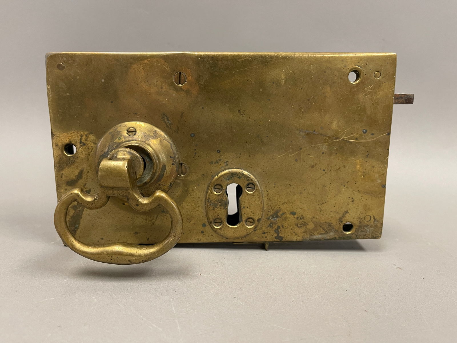 BRASS HEAVY 18TH C CHIPPENDALE OR FEDERAL BOX DOOR LOCK (1 of 3)