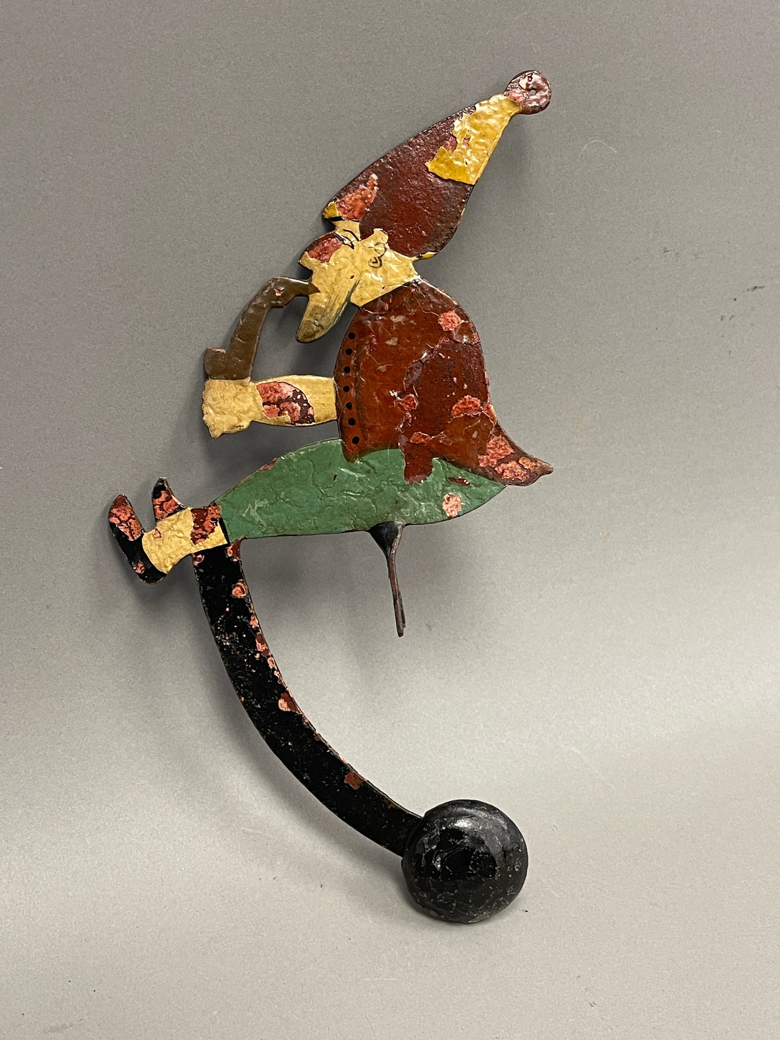 BALANCE TOY SMOKING CLOWN: BALANCE TOY SMOKING CLOWN 10" X 6"
