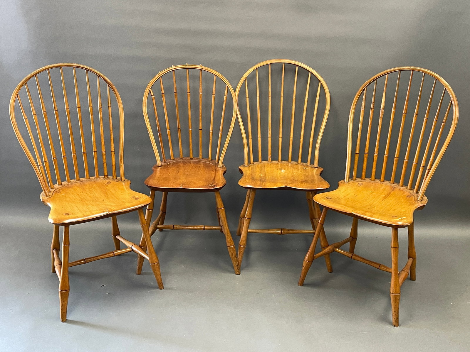 4 BOW BACK WINDSORS: 4 BOW BACK WINDSOR