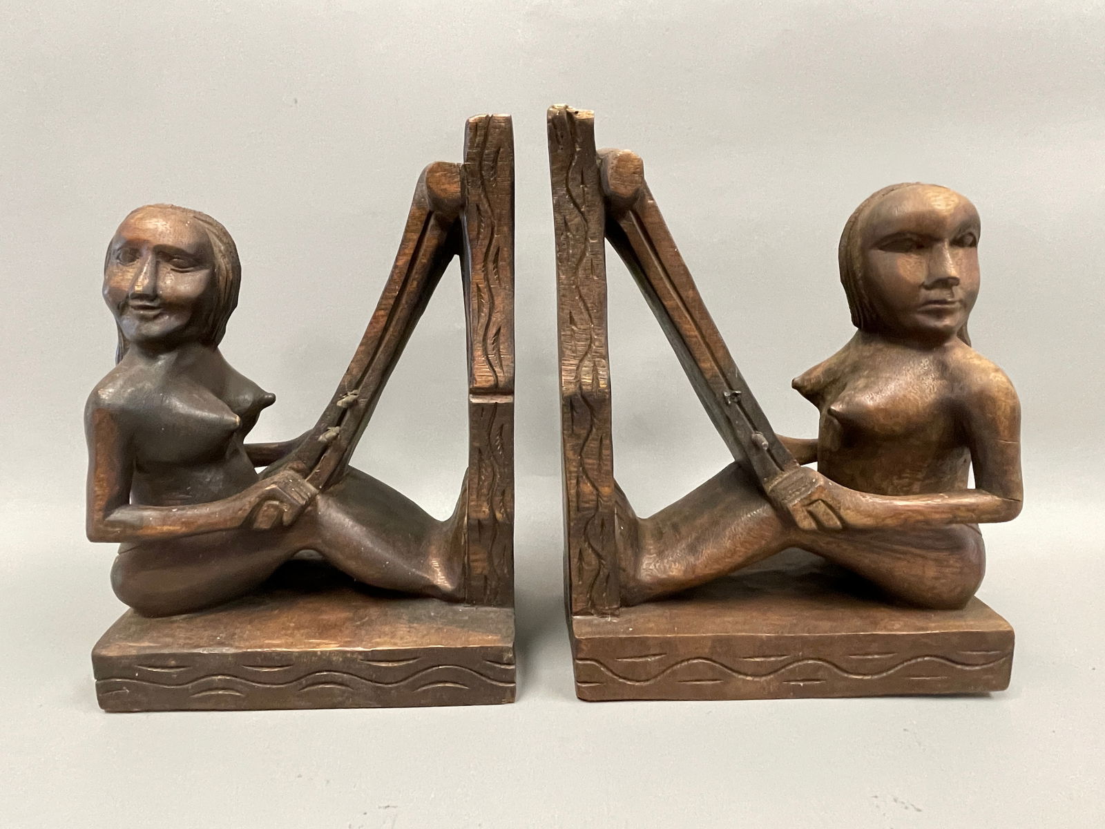 PAIR CARVED GUATEMALA WEAVER BOOKENDS: PAIR CARVED GUATEMALA WEAVER BOOKENDS 12" X 5" X 9"
