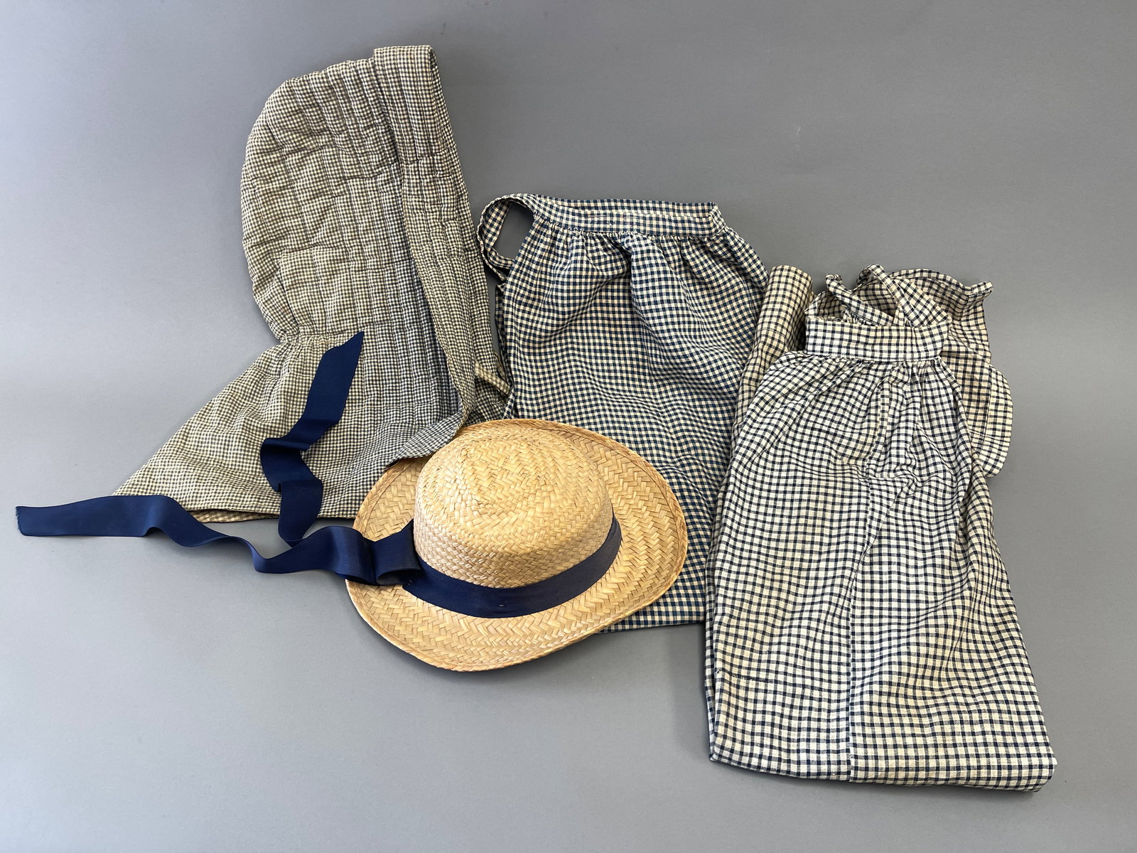 GROUPNG OF HOMESPUN, BONNET,: GROUPNG OF HOMESPUN, BONNET, TWO APRONS, BONNET, STRAW HAT