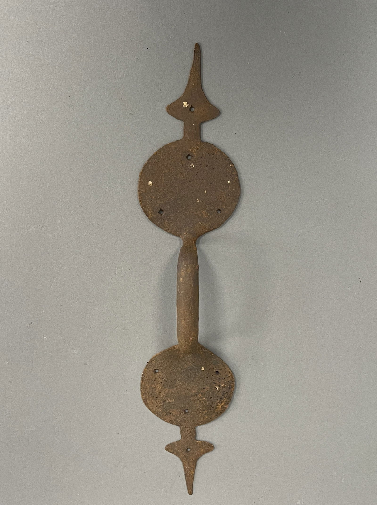 18THC FANCY HAND FORGED DOOR HANDLE (1 of 3)