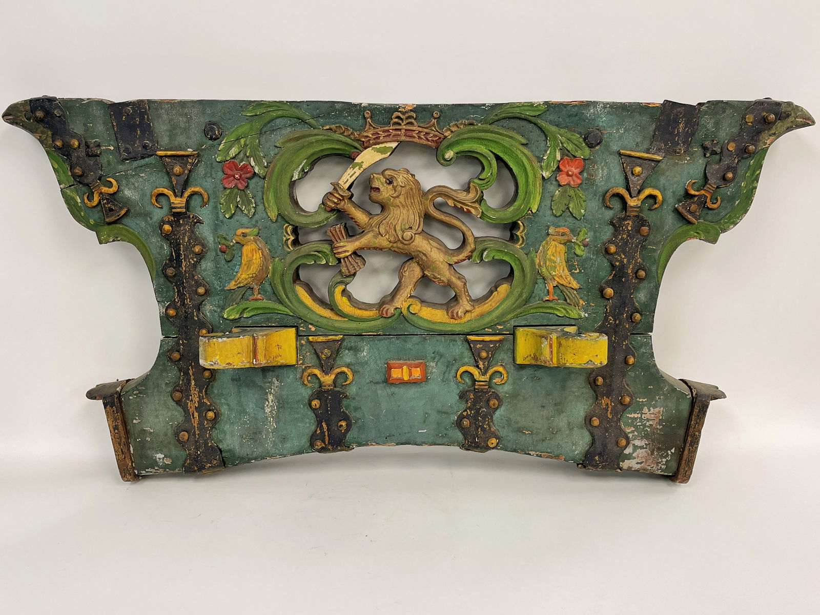 HAND CARVED EARLY CIRCUS WAGON TAILGATE (1 of 6)