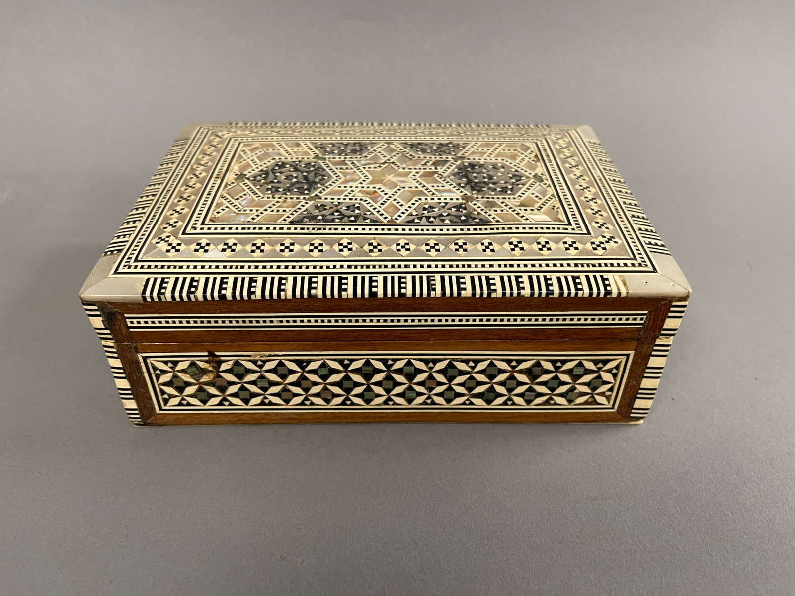 INTRICATELY INLAID VALUABLES BOX: INTRICATELY INLAID VALUABLES BOX , BONE, MOTHER OF PEARL