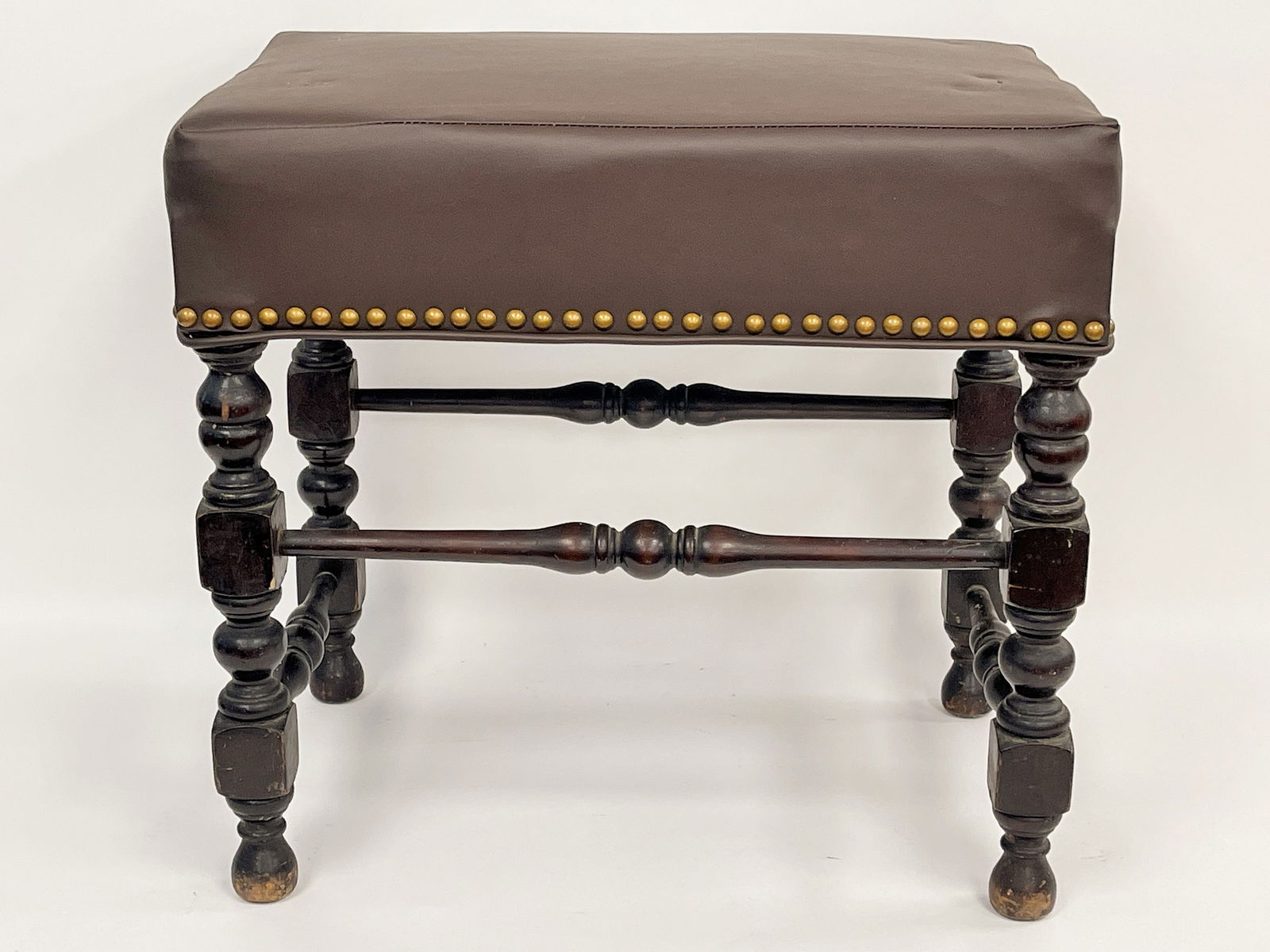 WILLIAM AND MARY STYLE FOOTSTOOL (1 of 4)