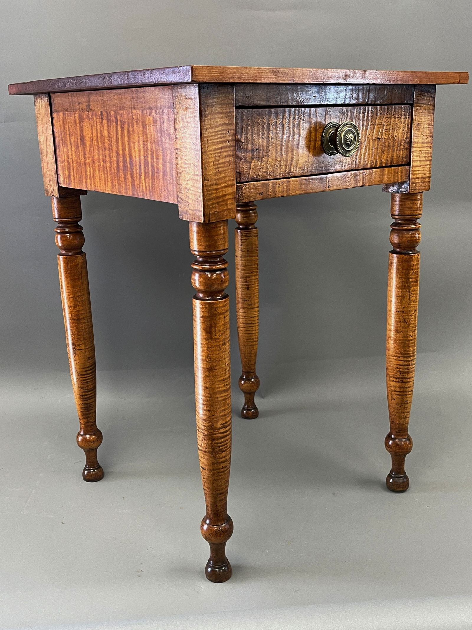 ONE DRAWER TABLE TIGER MAPLE (1 of 4)