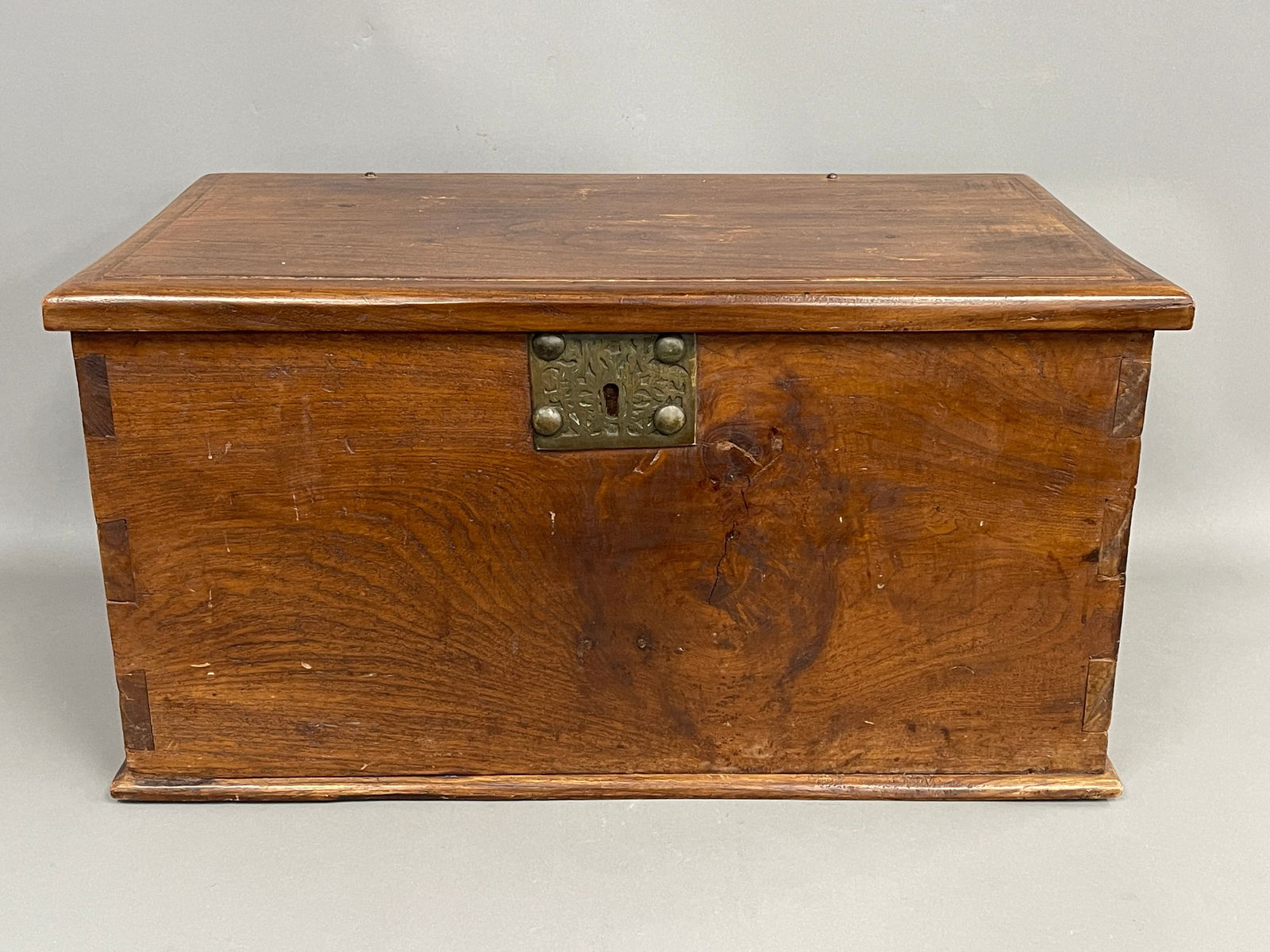 19TH C BURL WALNUT DOVETAILED BOX (1 of 5)