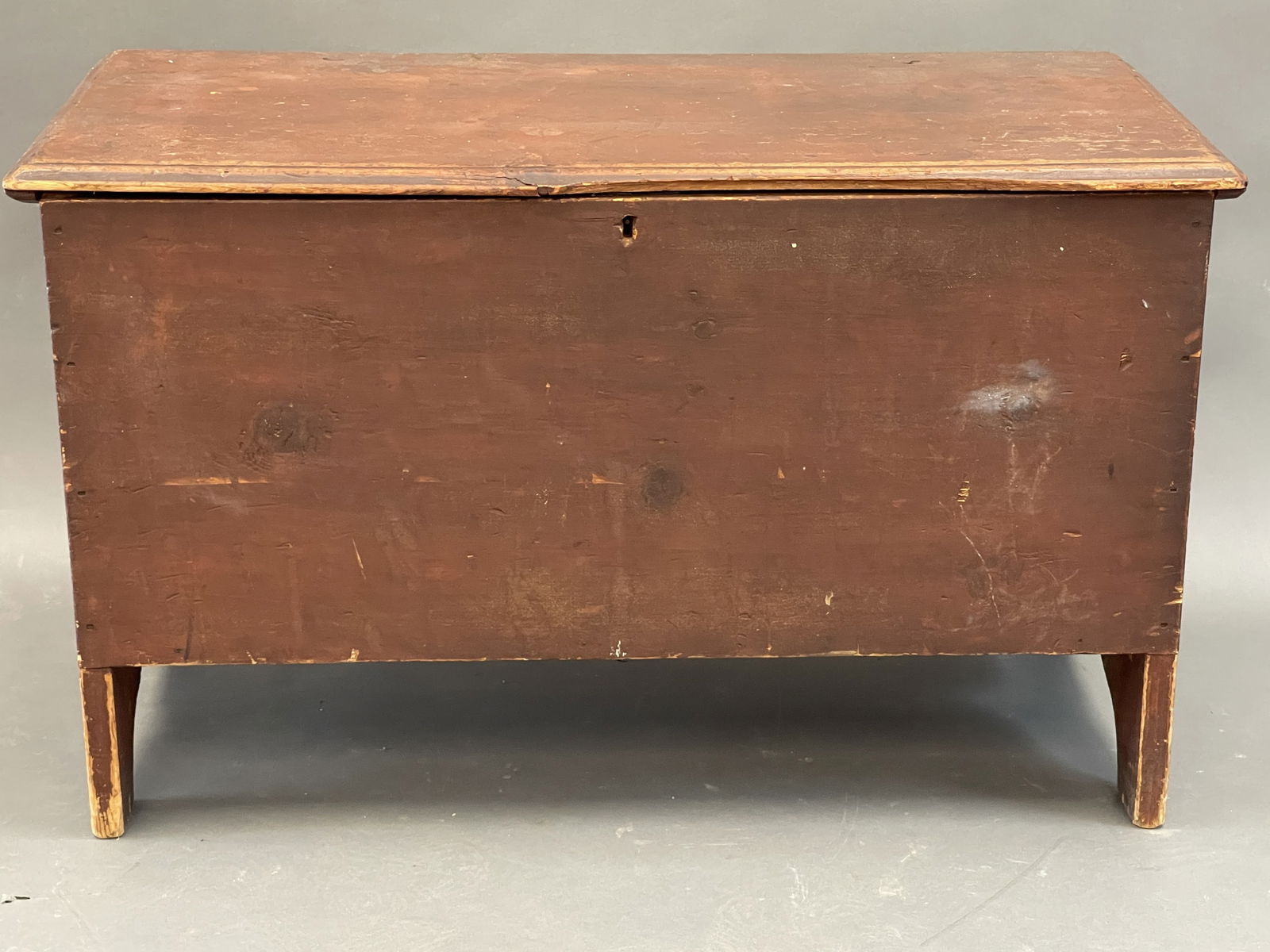 18TH C RED PAINTED BLANKET CHEST (1 of 5)