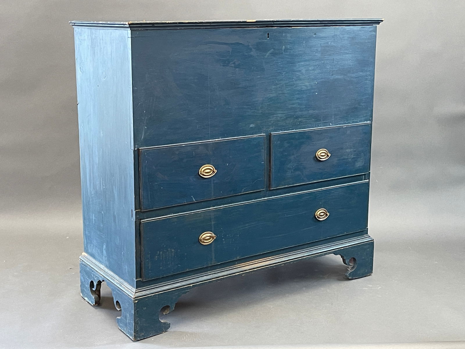 18TH C  BLUE PAINTED BLANKET CHEST (1 of 8)
