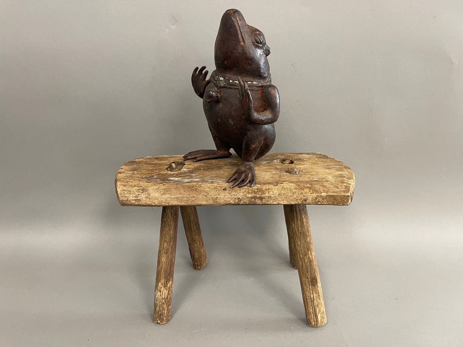 TOADSTOOL CONSISTING OF A BRONZE TOAD W/ NECK BELL ON A LITTLE MILKING STOOL (1 of 3)