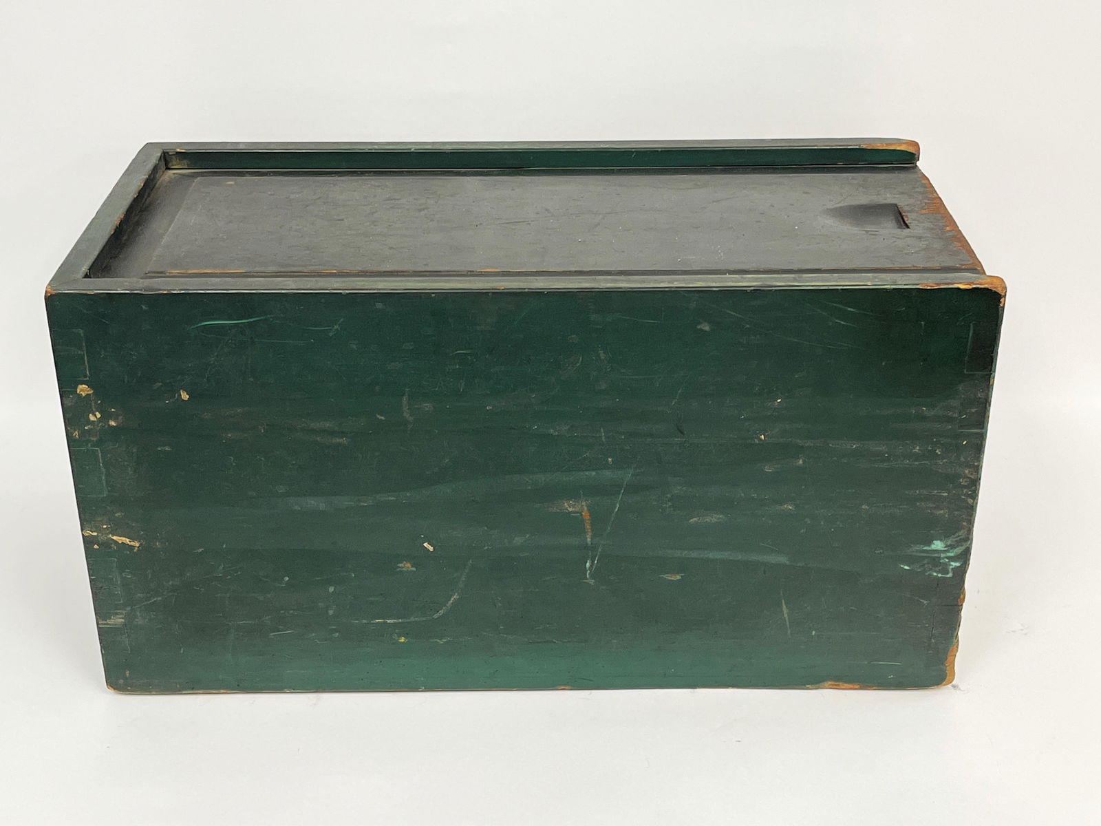 LARGE DATED 1889 SLIDE LID CANDLE BOX IN THE ORIGINAL GREEN PAINT (1 of 6)