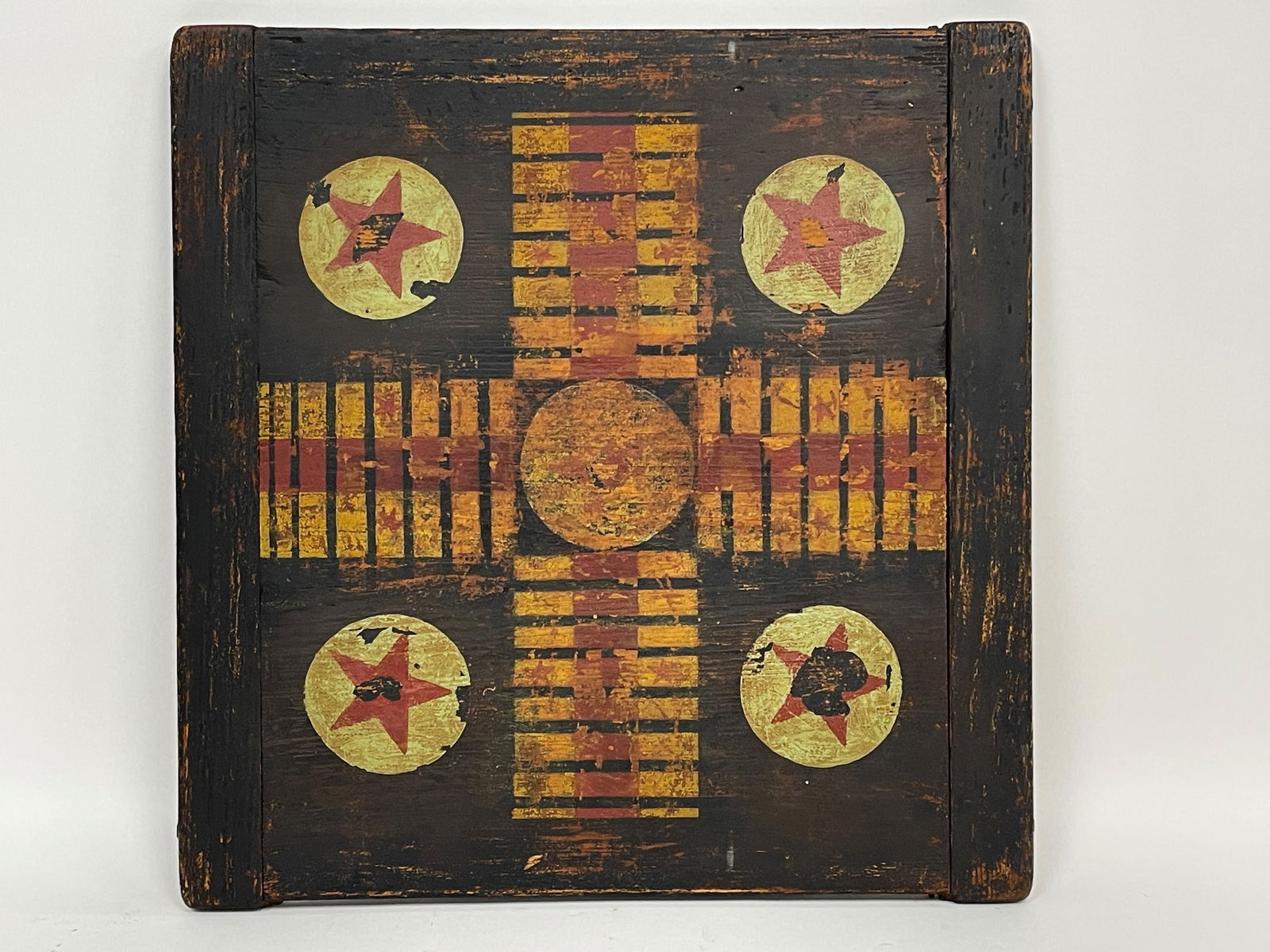 EARLY BREAD BOARDED END COUNTRY PAINTED BACKGAMMON BOARD (1 of 2)