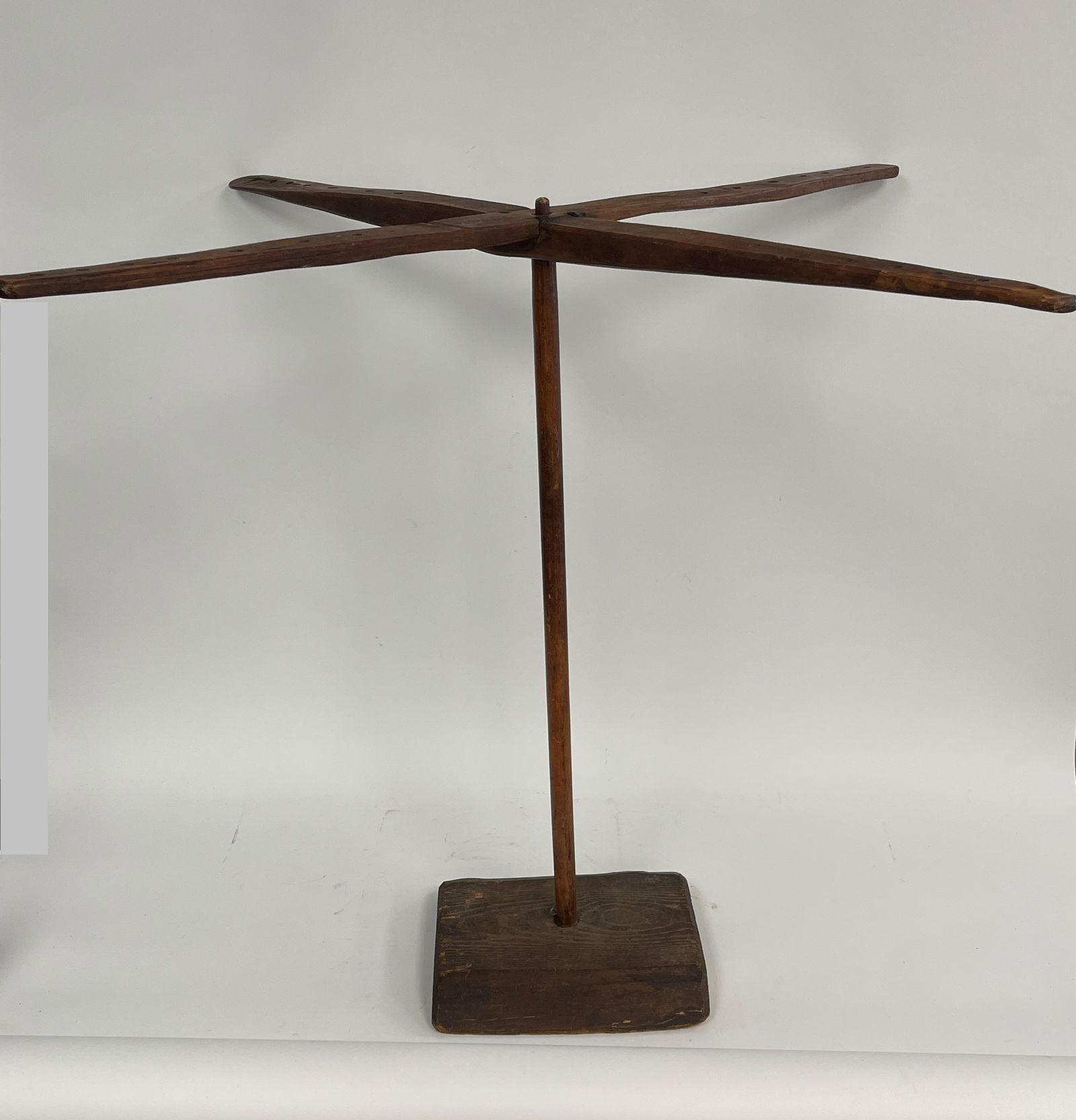 18TH C WOODEN ROSEHEAD NAILED ROTATING CANDLE DRYER ON ORIGINAL BASE (1 of 4)