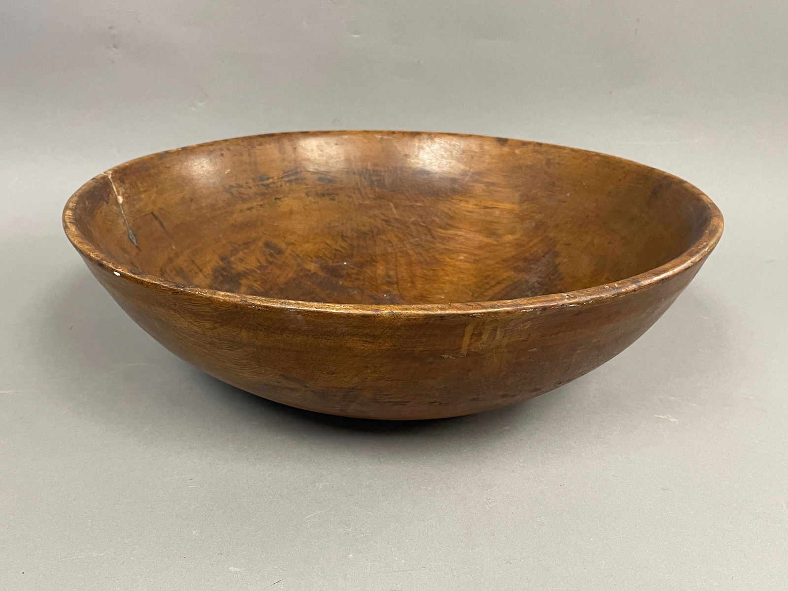 19TH C EARLY TURNED MAPLE BOWL (1 of 4)