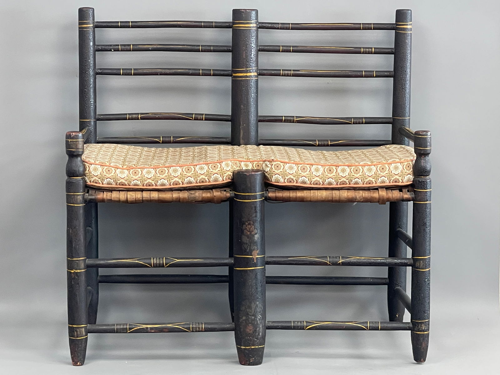 PAINTED TWO SEAT WAGON BENCH / SETTEE (1 of 7)