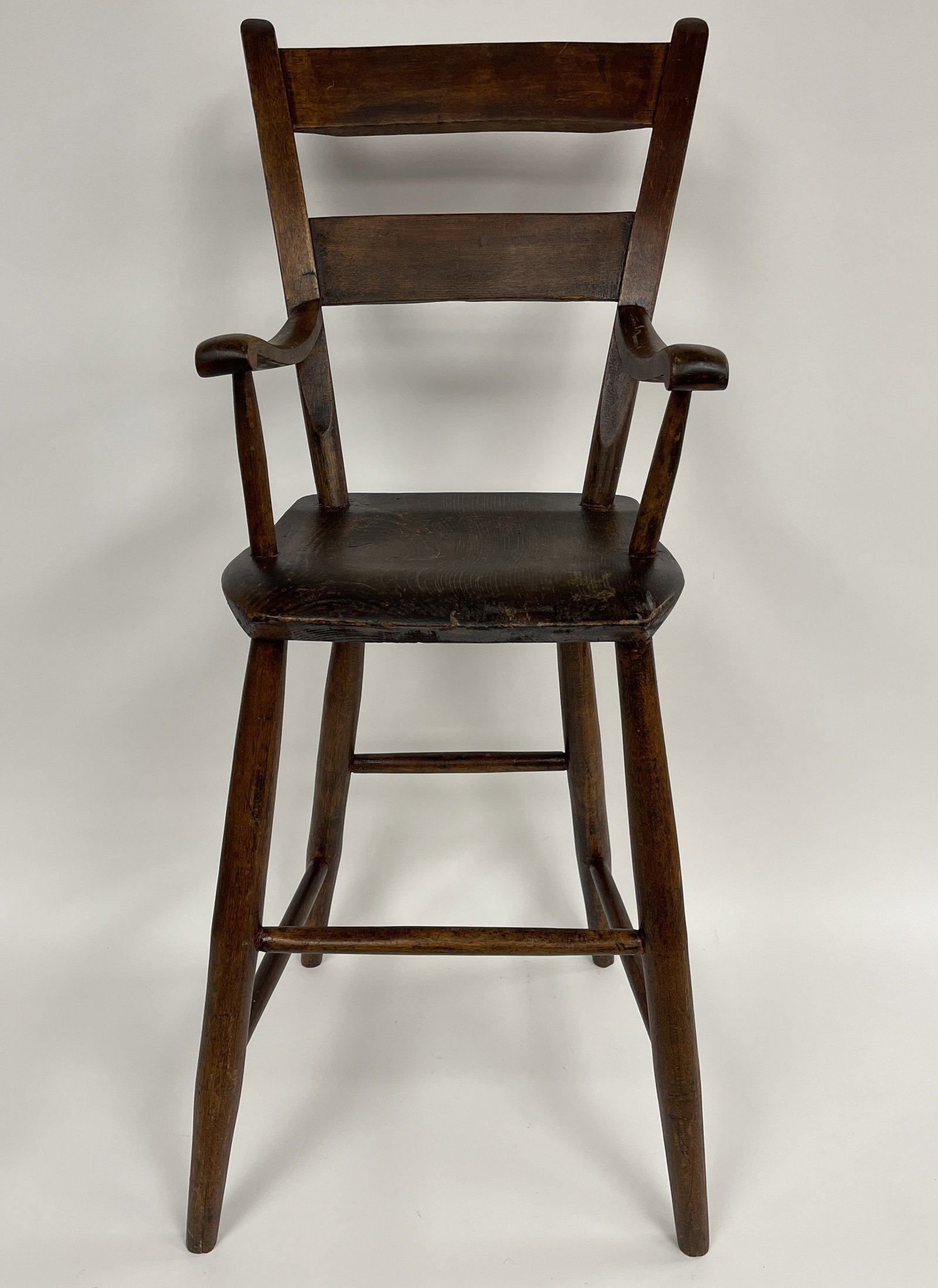 CHILDS HIGH CHAIR: CHILDS HIGH CHAIR 36" X 13" X 21.5"