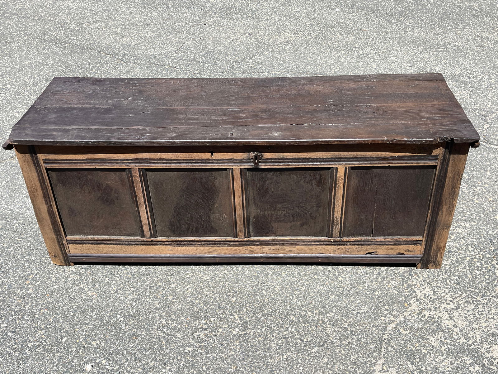 PILGRIM PERIOD JOINED CHEST, SOUTH SHORE, MA. (1 of 3)