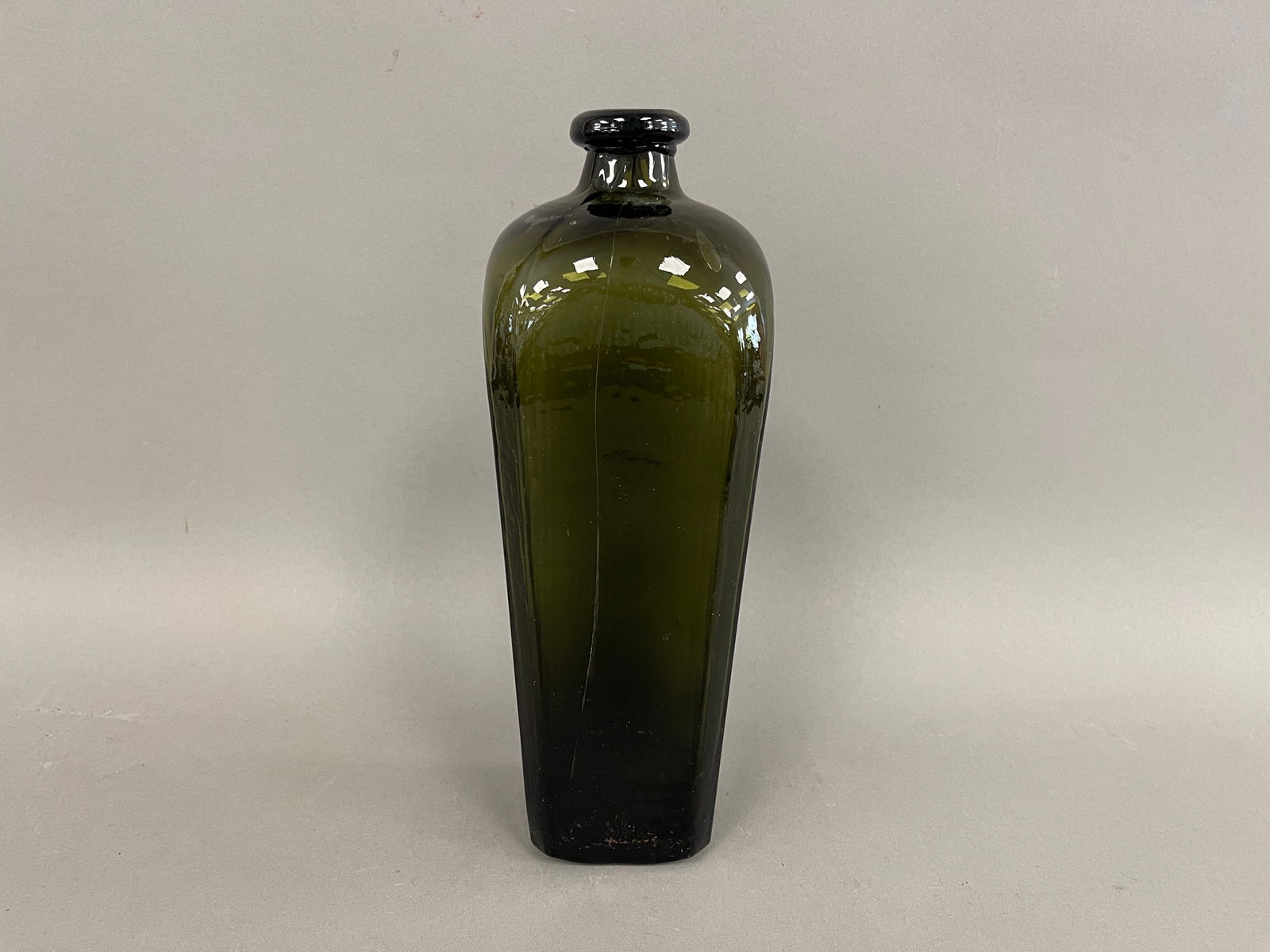 GIN BOTTLE 12" 18TH C OLIVE GIN BOTTLE (1 of 6)
