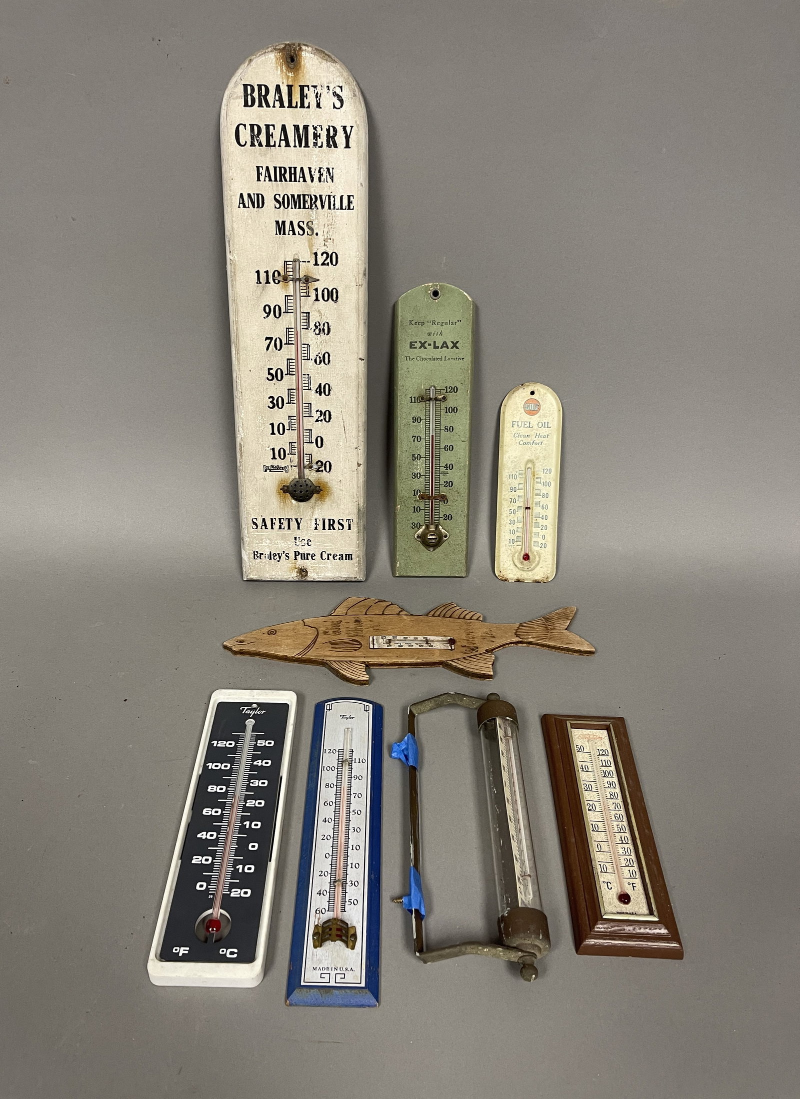 GROUPING OF ADVERTISING THERMOMETERS: GROUPING OF ADVERTISING THERMOMETERS
