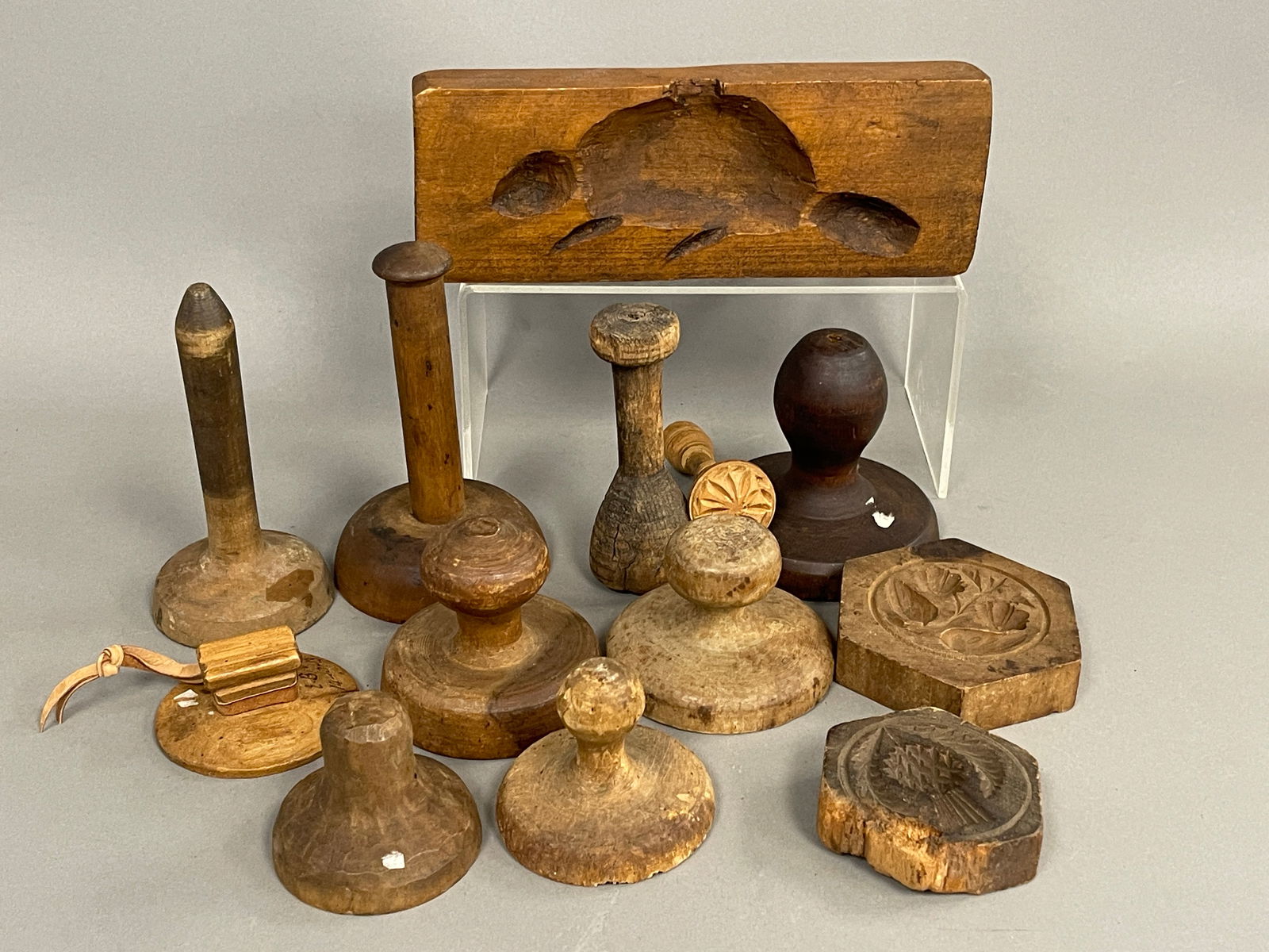 MISC GROUPING OF BUTTER STAMPS AND MOLDS 13 (1 of 2)