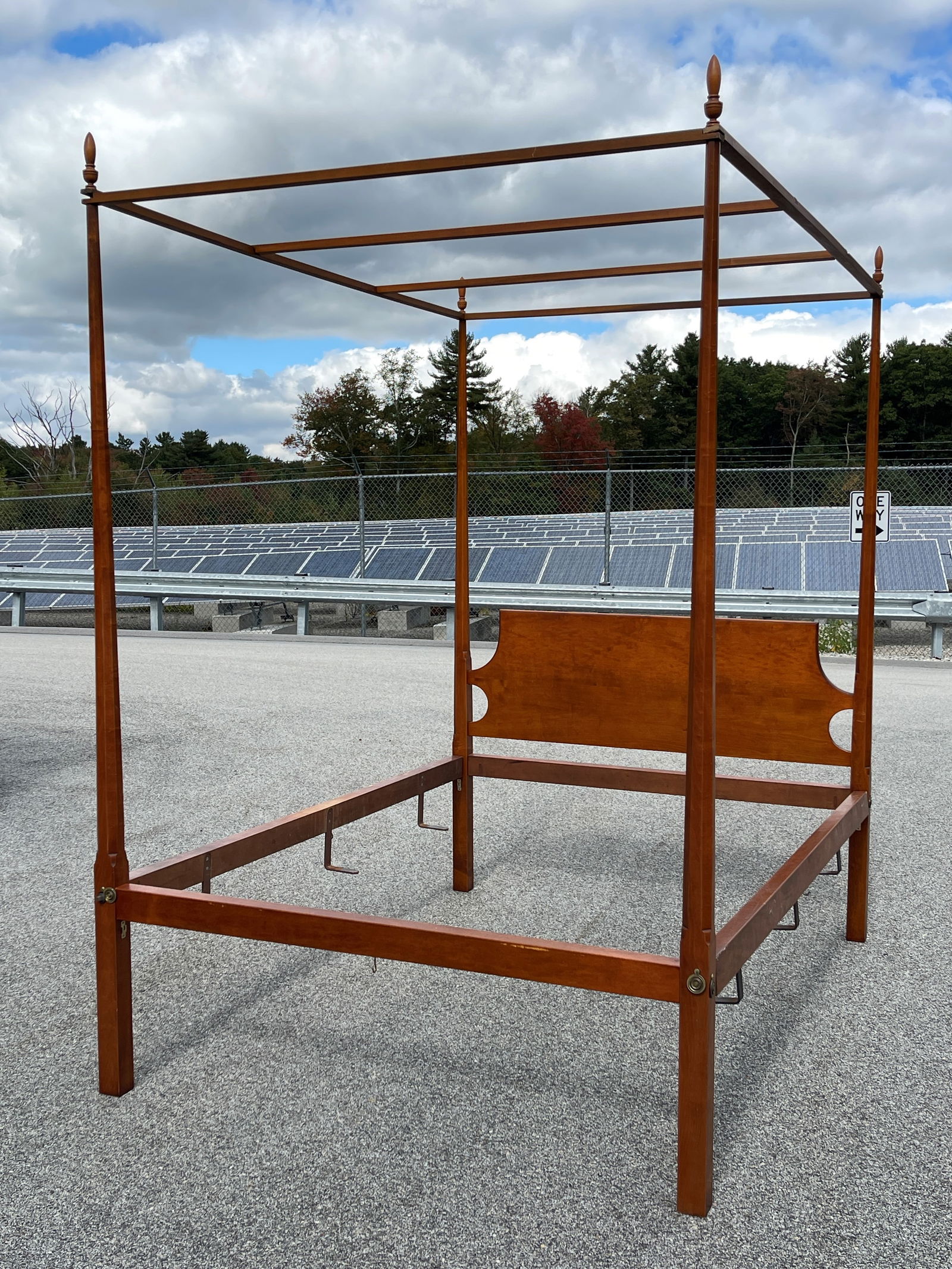 ELDRED .WHEELER. TESTER BED FRAME TIGER MAPLE (1 of 3)