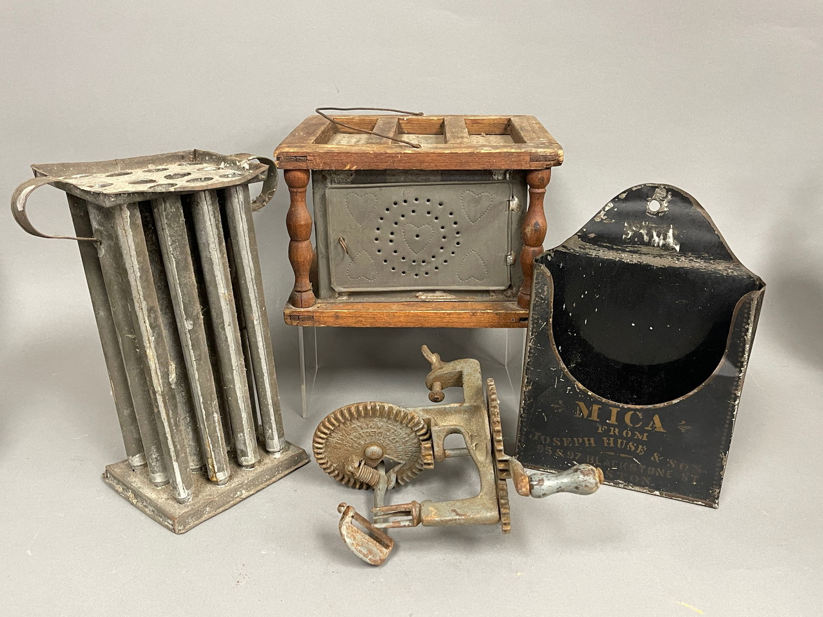 LIGHTING LOT , APPLE PEELER, TIN ADVERTISING BOX (1 of 3)